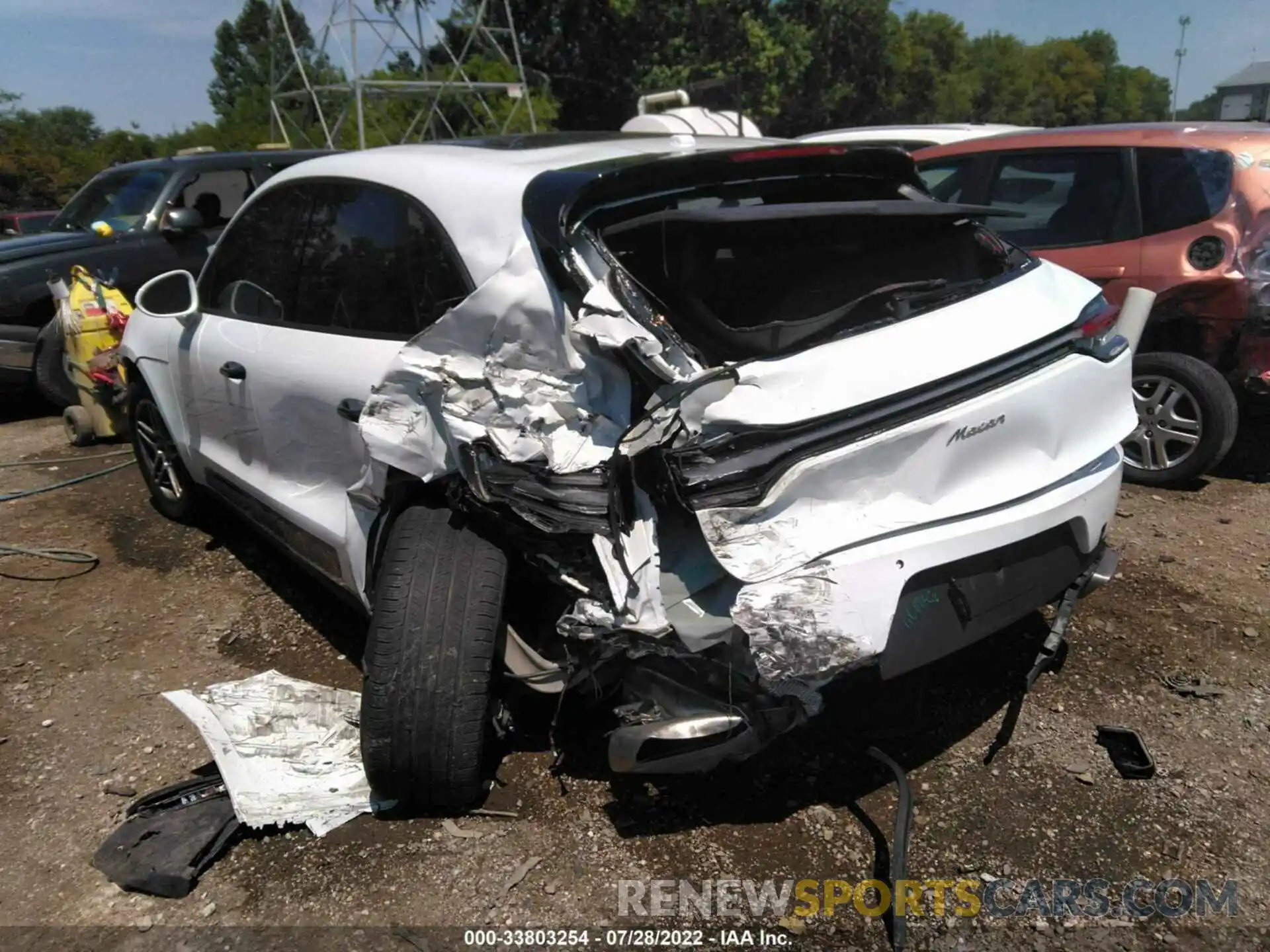 6 Photograph of a damaged car WP1AA2A54KLB08404 PORSCHE MACAN 2019