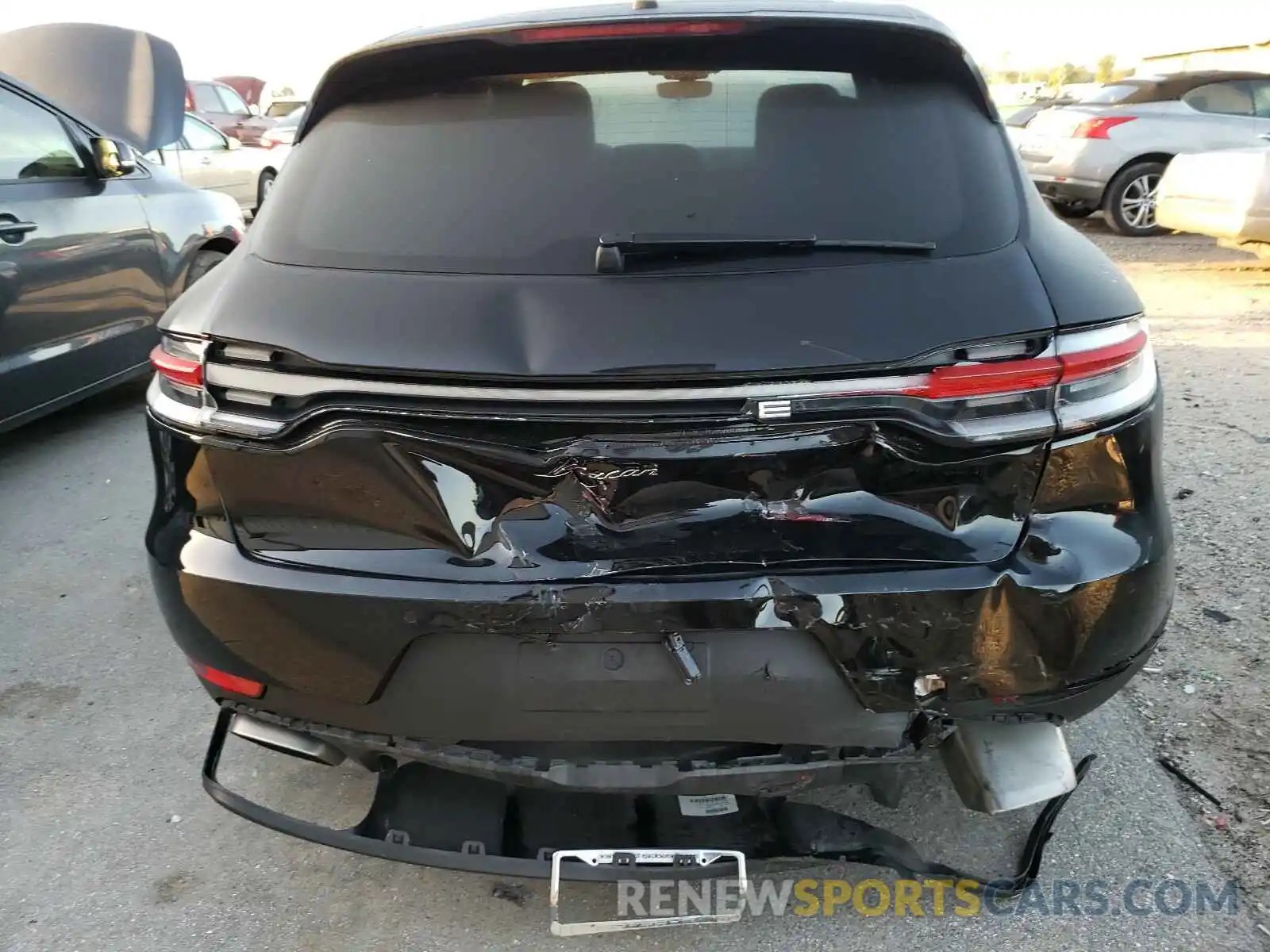 9 Photograph of a damaged car WP1AA2A55KLB00750 PORSCHE MACAN 2019