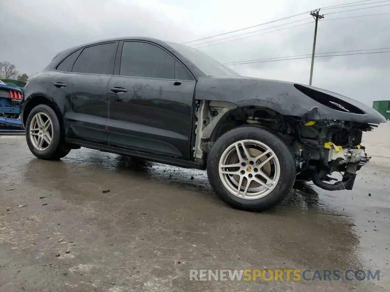 4 Photograph of a damaged car WP1AA2A55KLB03275 PORSCHE MACAN 2019