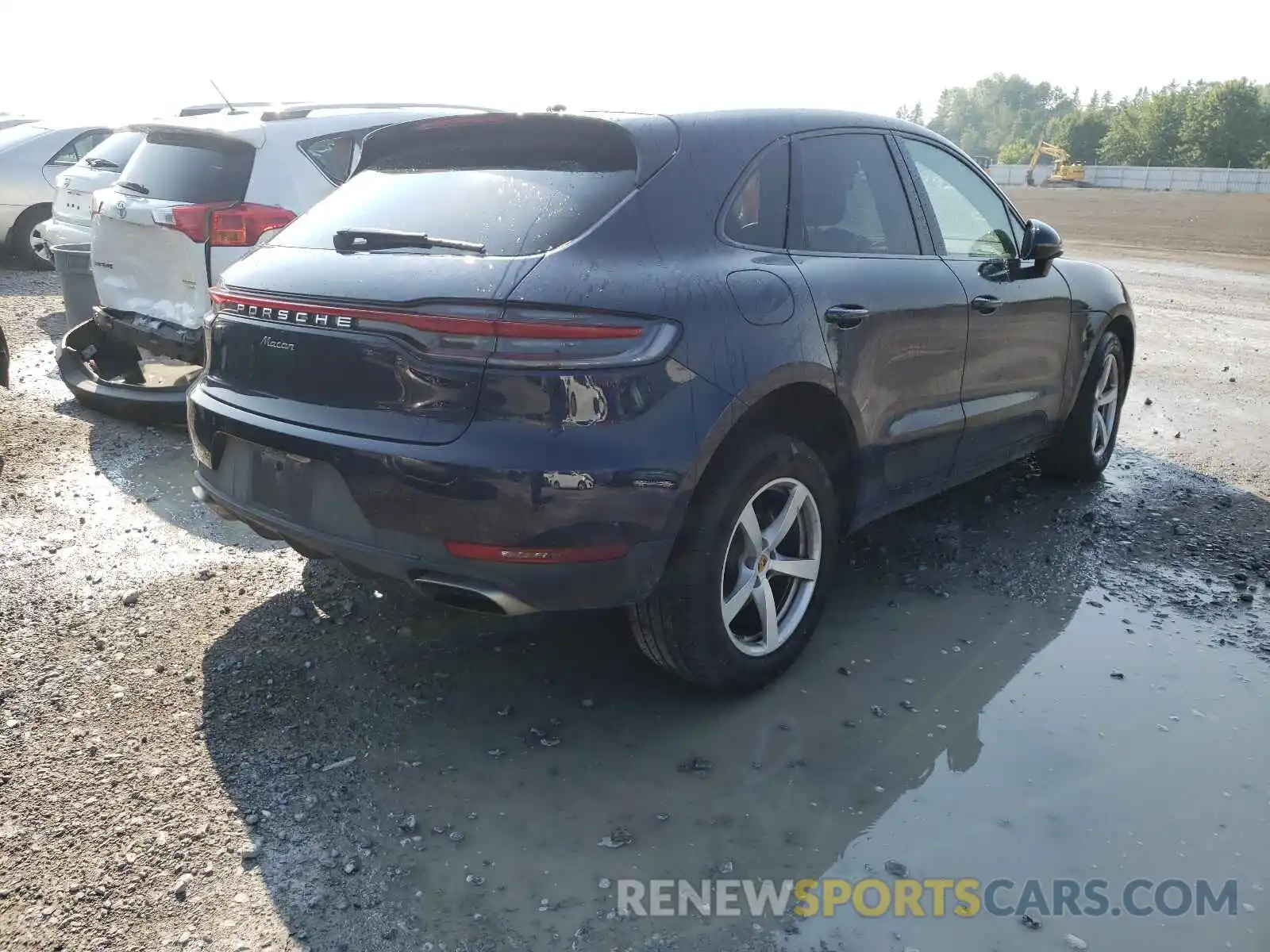 4 Photograph of a damaged car WP1AA2A55KLB03857 PORSCHE MACAN 2019