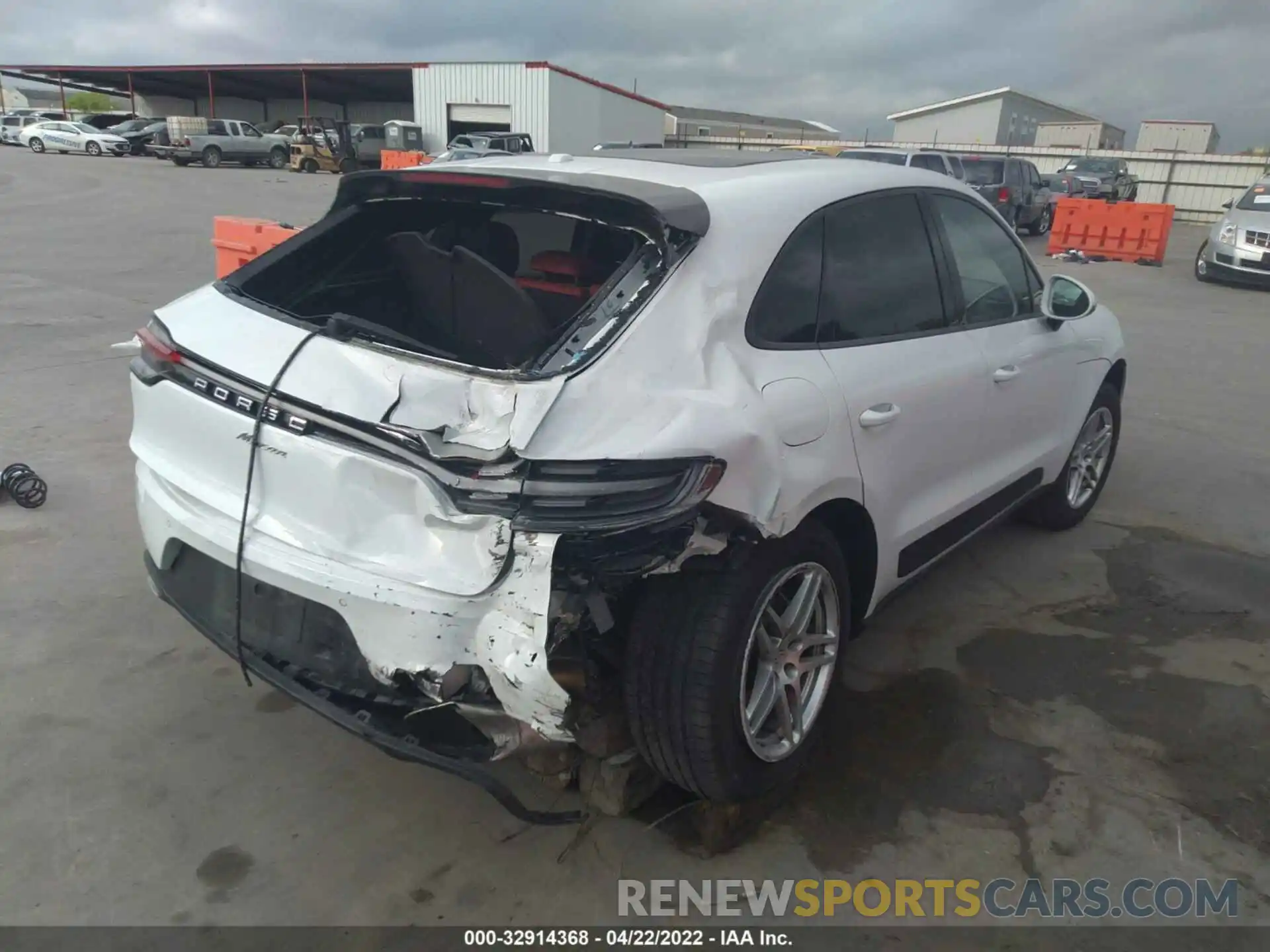 6 Photograph of a damaged car WP1AA2A55KLB08864 PORSCHE MACAN 2019