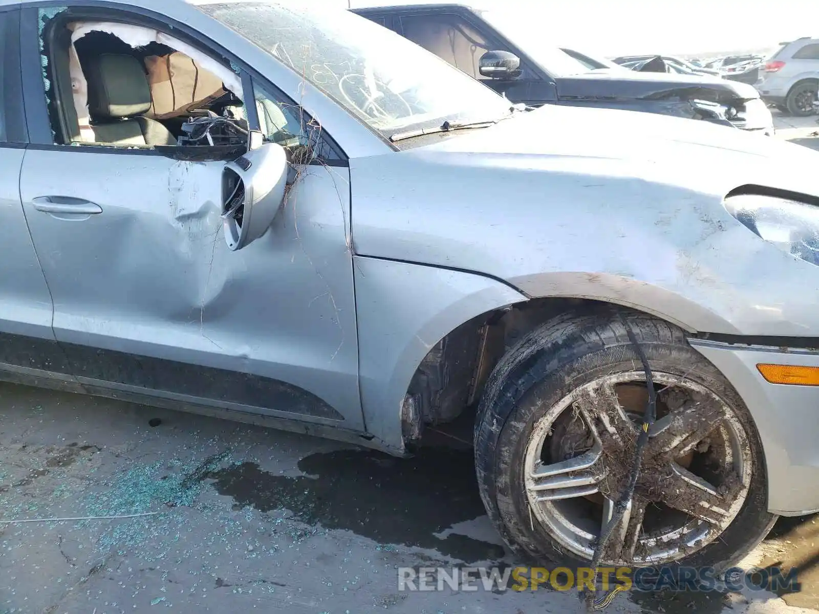 9 Photograph of a damaged car WP1AA2A55KLB09271 PORSCHE MACAN 2019