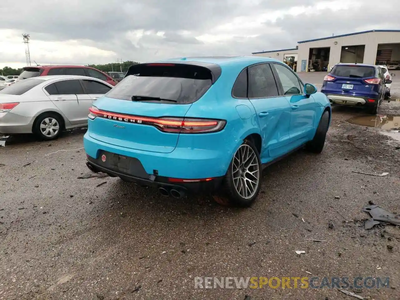 4 Photograph of a damaged car WP1AA2A56KLB07352 PORSCHE MACAN 2019