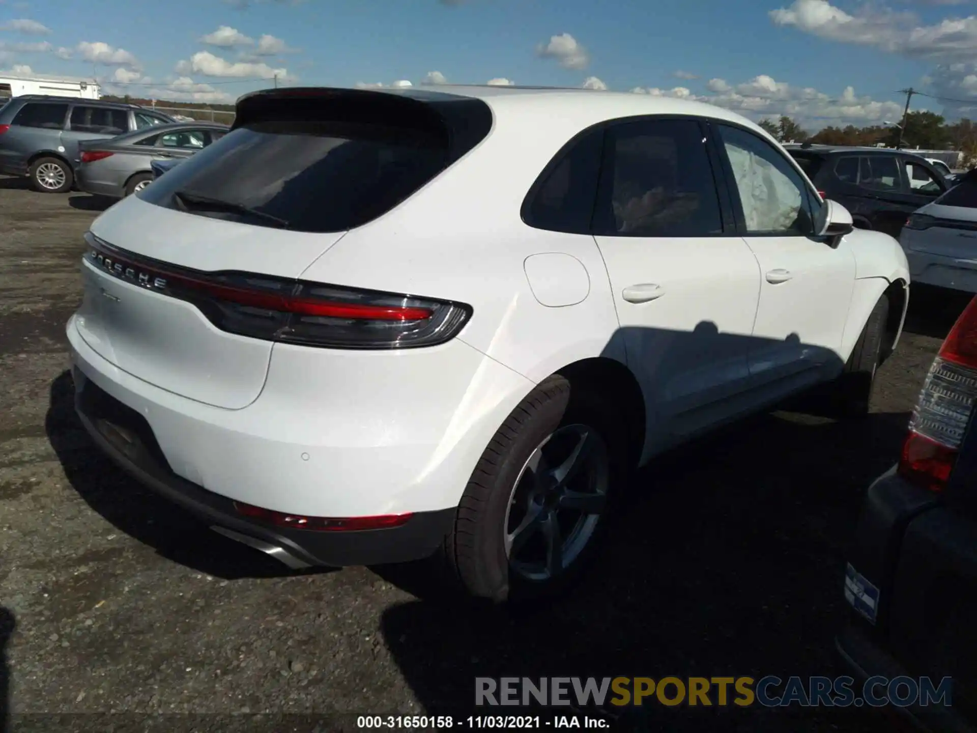 4 Photograph of a damaged car WP1AA2A56KLB07867 PORSCHE MACAN 2019