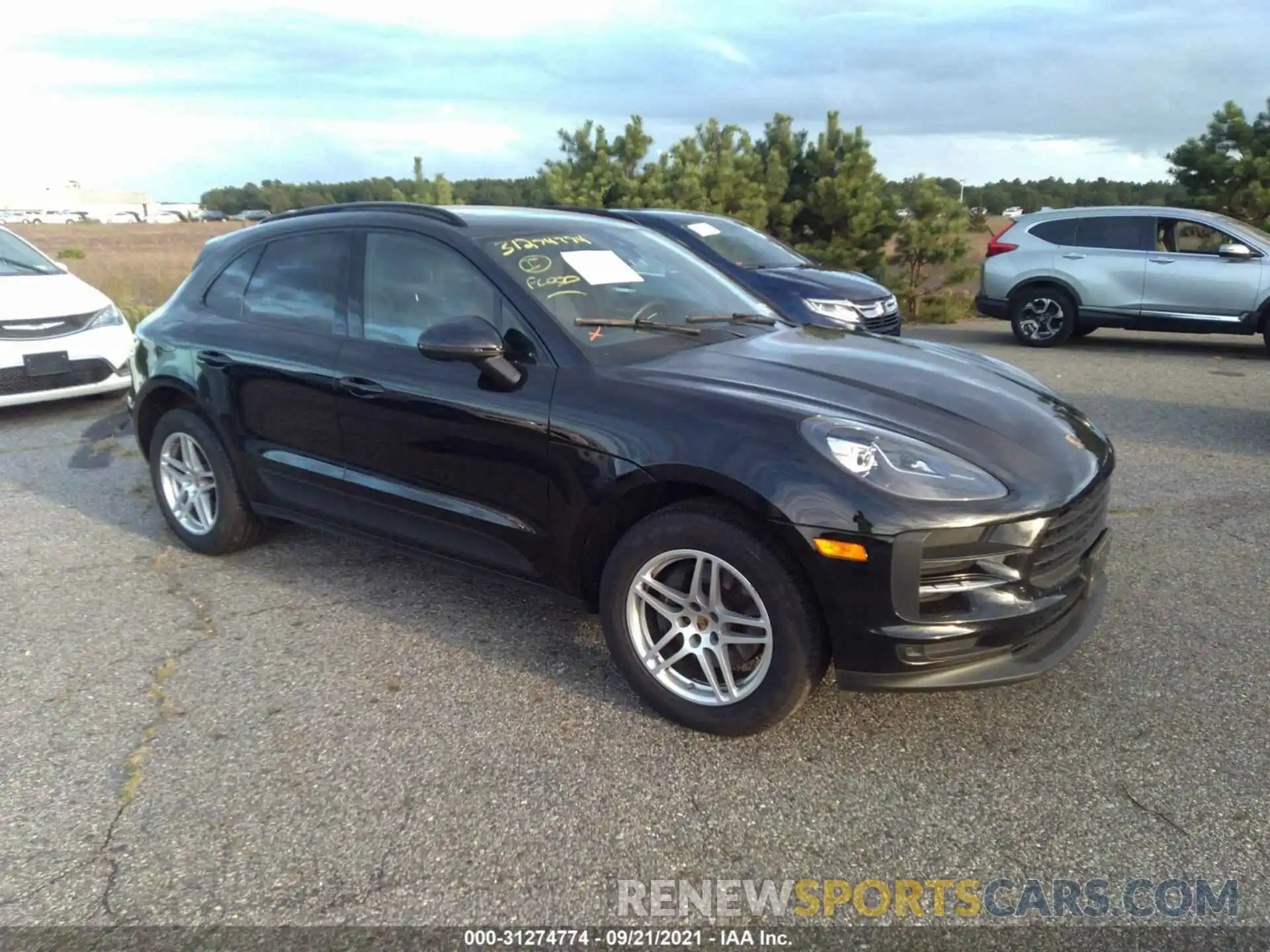 1 Photograph of a damaged car WP1AA2A56KLB07898 PORSCHE MACAN 2019