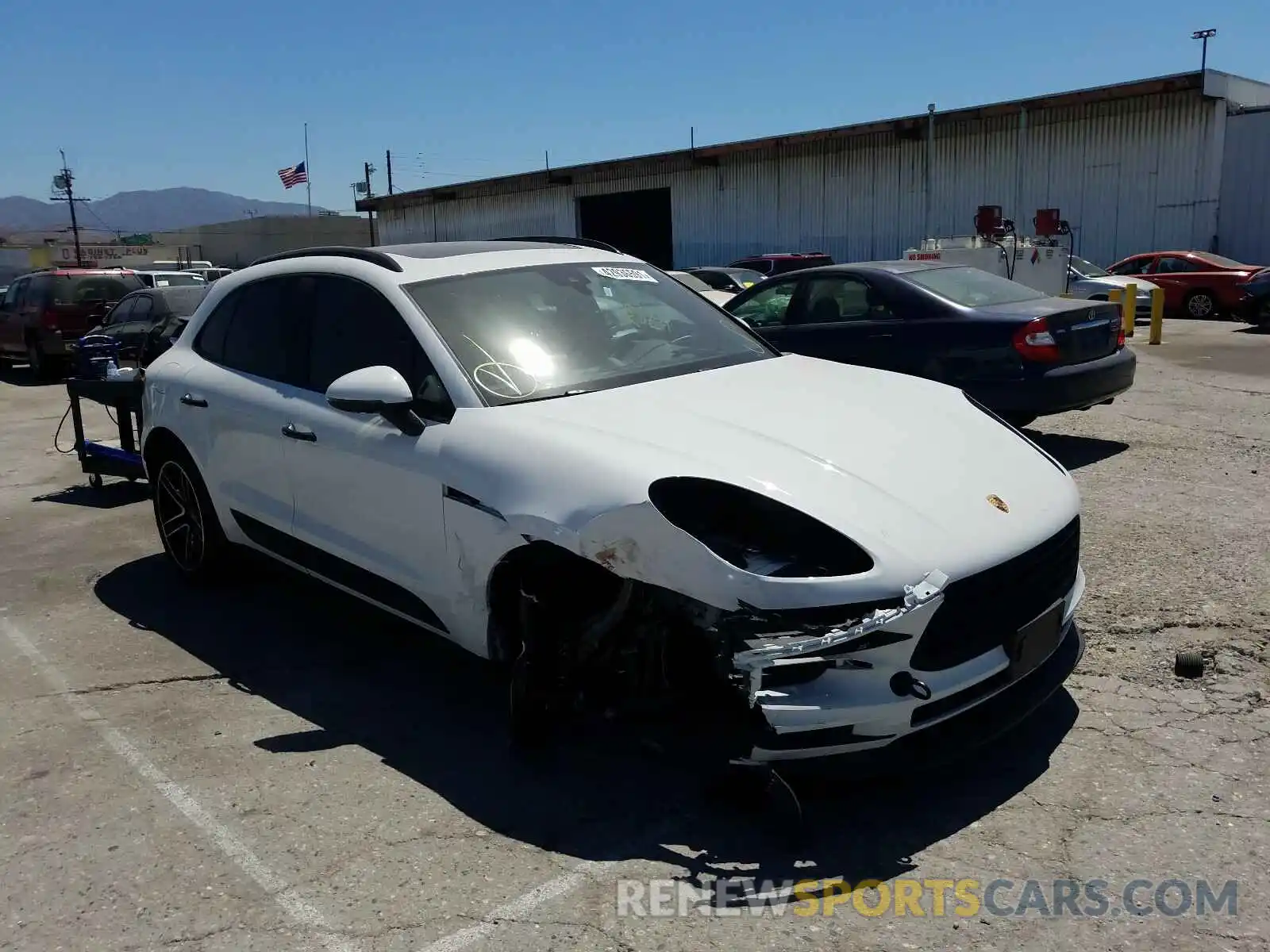 1 Photograph of a damaged car WP1AA2A56KLB08968 PORSCHE MACAN 2019