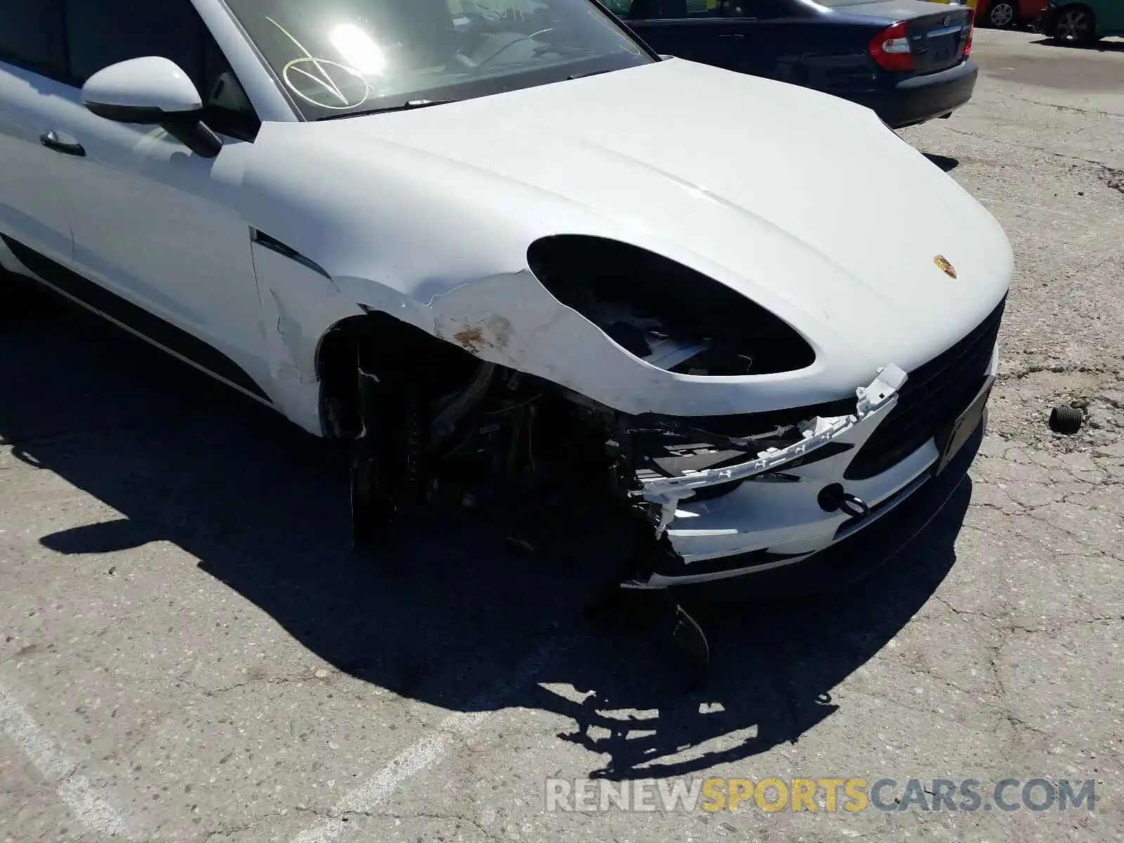 9 Photograph of a damaged car WP1AA2A56KLB08968 PORSCHE MACAN 2019