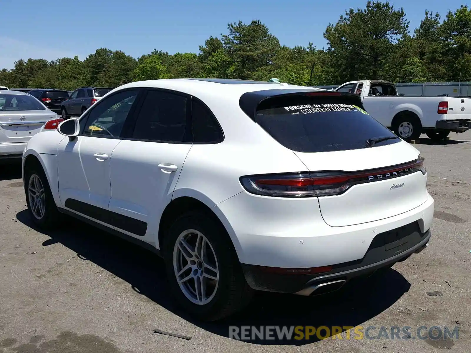 3 Photograph of a damaged car WP1AA2A57KLB00619 PORSCHE MACAN 2019