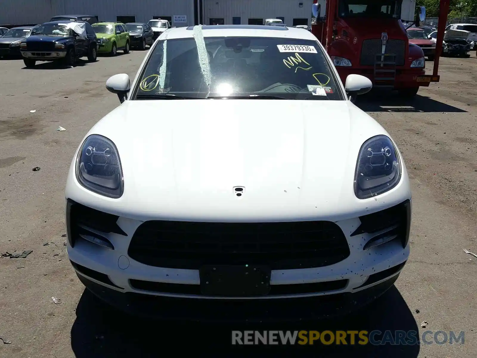 9 Photograph of a damaged car WP1AA2A57KLB00619 PORSCHE MACAN 2019