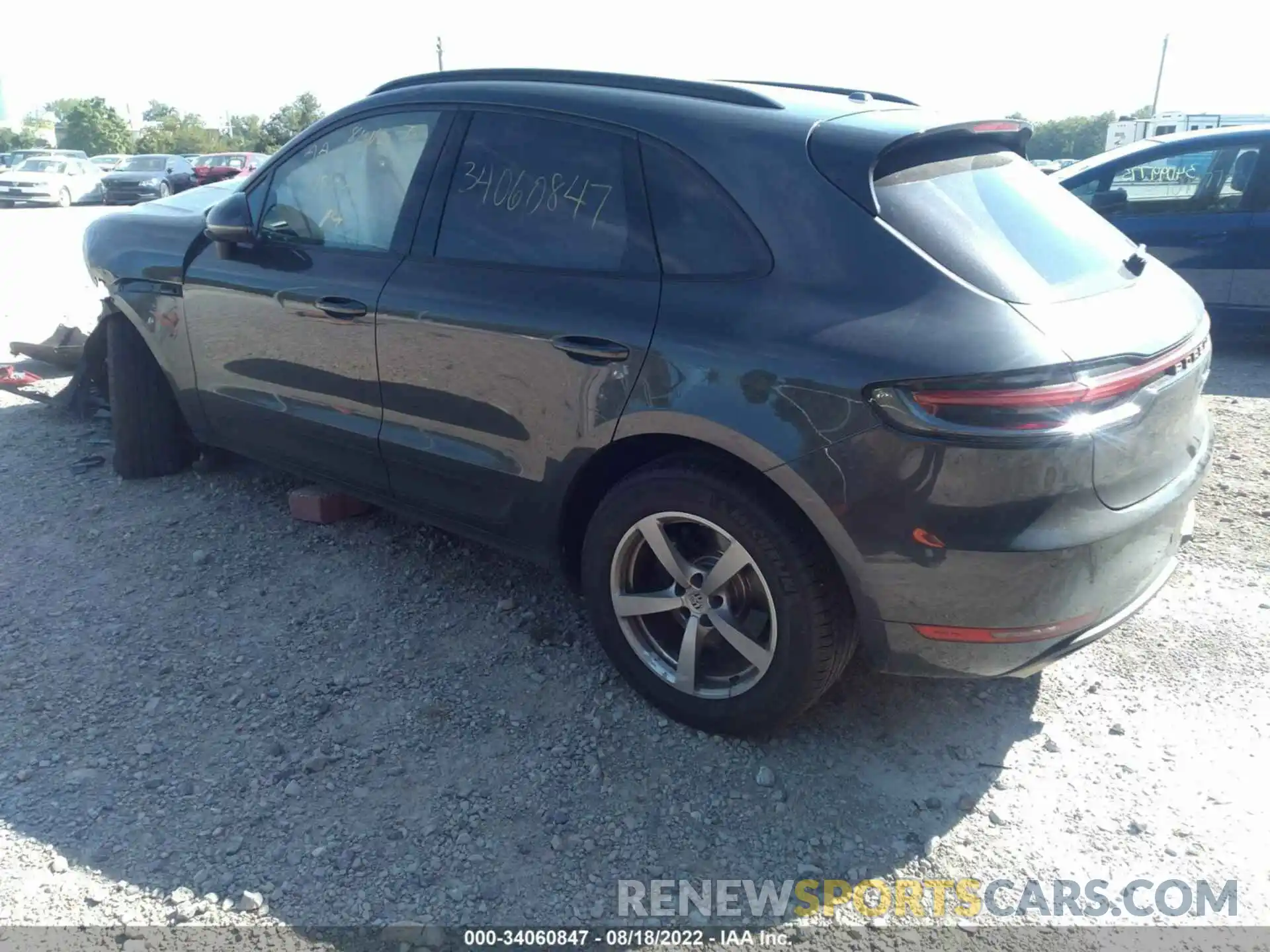 3 Photograph of a damaged car WP1AA2A57KLB00863 PORSCHE MACAN 2019