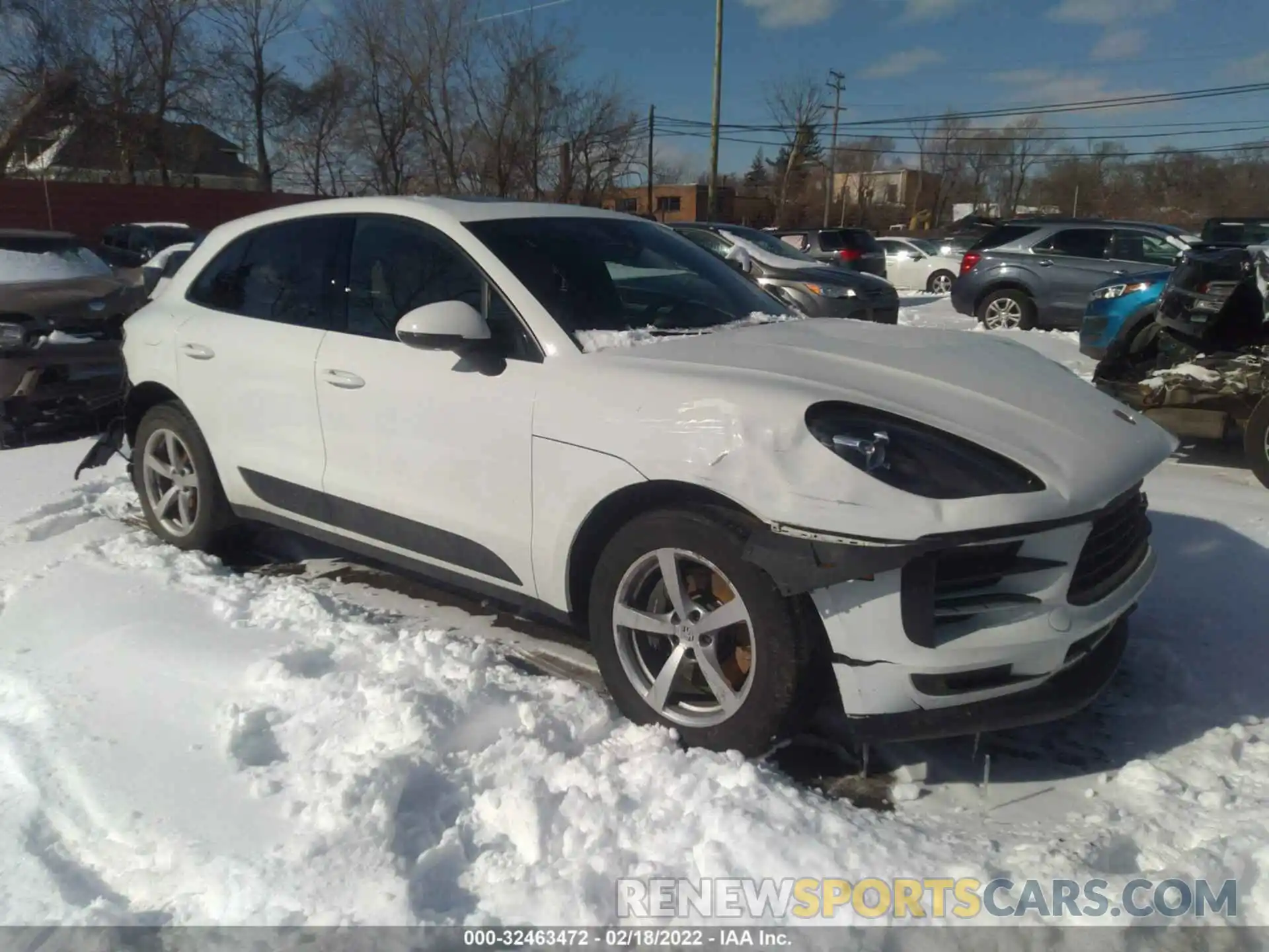 1 Photograph of a damaged car WP1AA2A57KLB01964 PORSCHE MACAN 2019