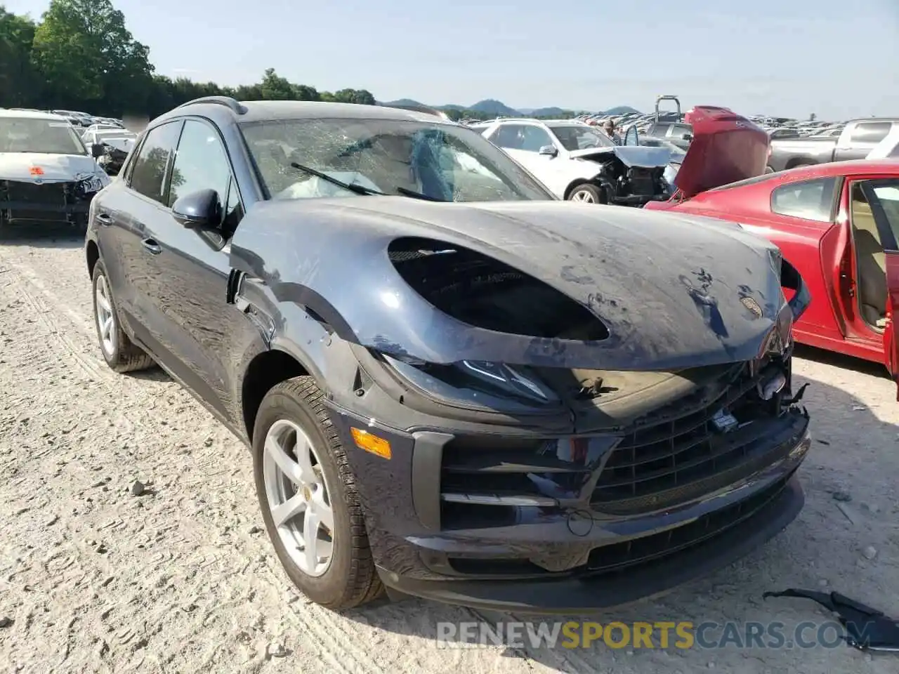 1 Photograph of a damaged car WP1AA2A57KLB03827 PORSCHE MACAN 2019