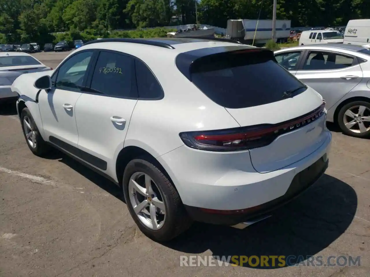 3 Photograph of a damaged car WP1AA2A57KLB05917 PORSCHE MACAN 2019