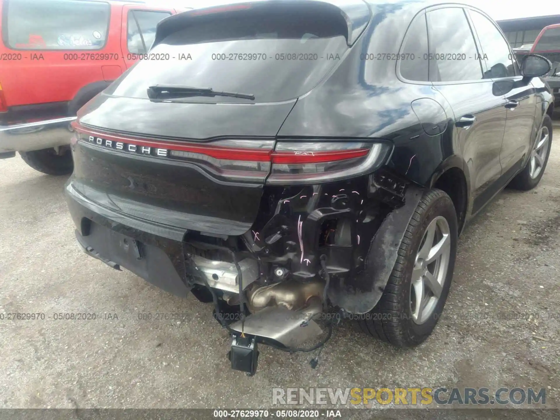 6 Photograph of a damaged car WP1AA2A57KLB08266 PORSCHE MACAN 2019