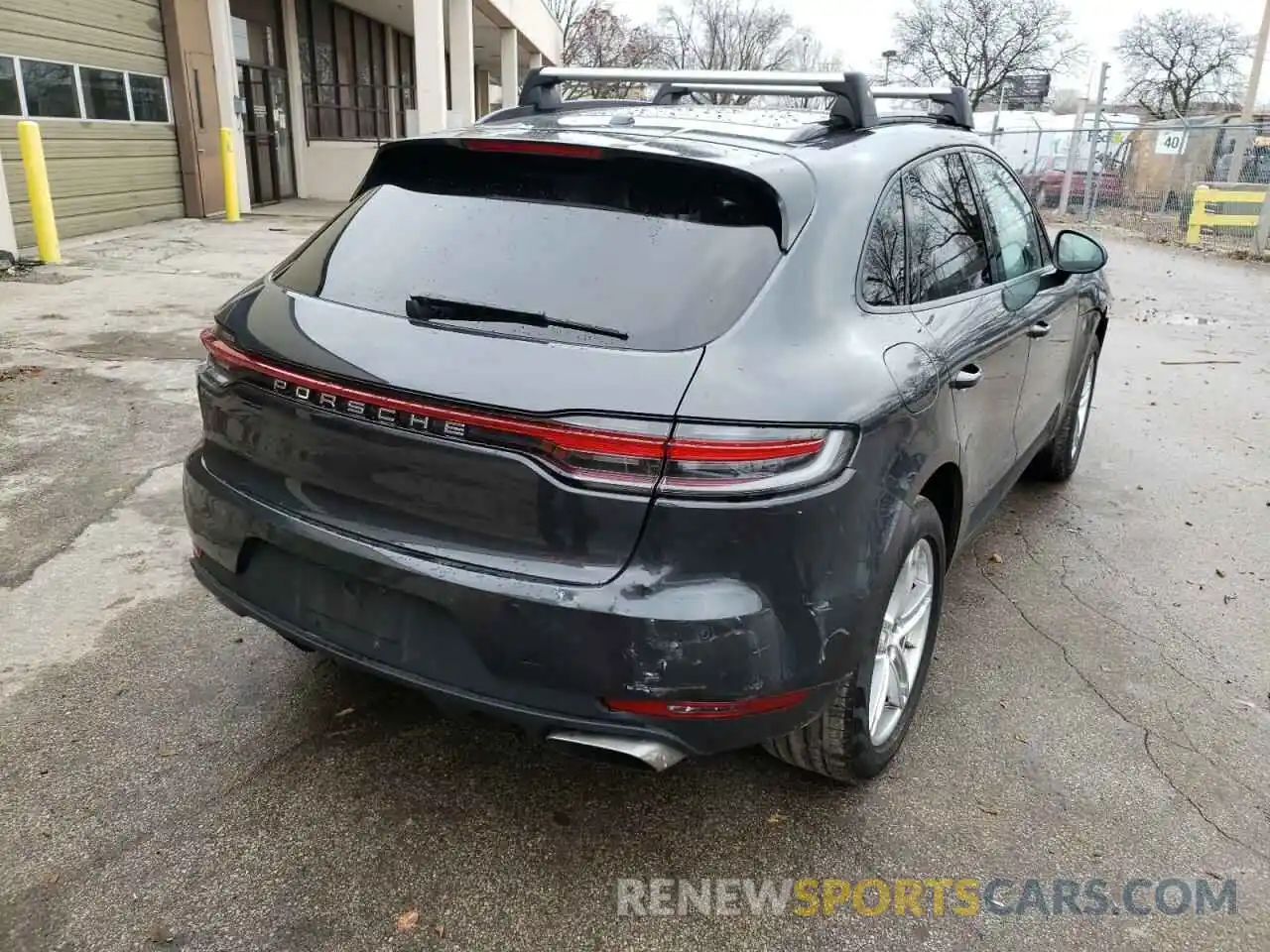 4 Photograph of a damaged car WP1AA2A57KLB09336 PORSCHE MACAN 2019