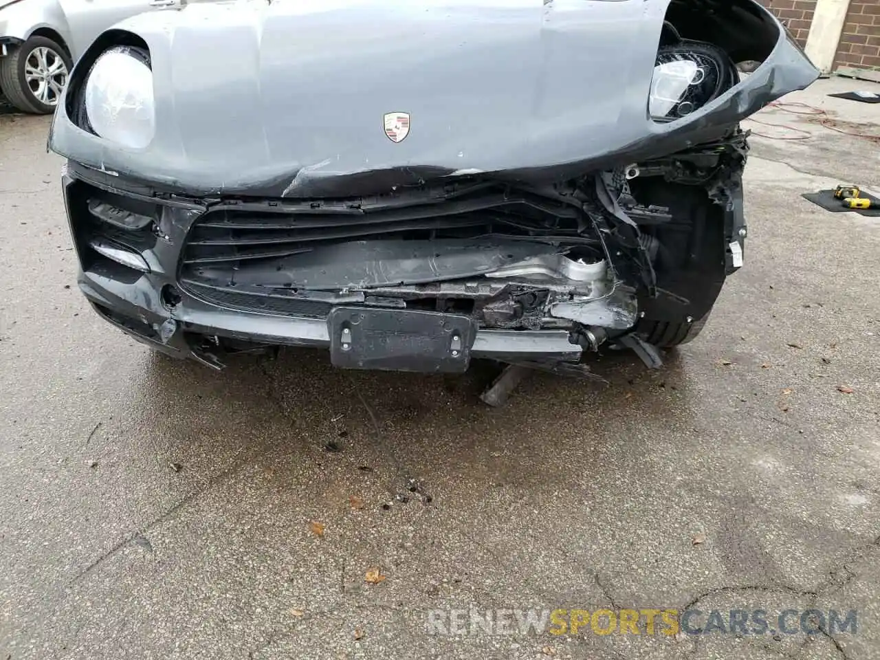 9 Photograph of a damaged car WP1AA2A57KLB09336 PORSCHE MACAN 2019