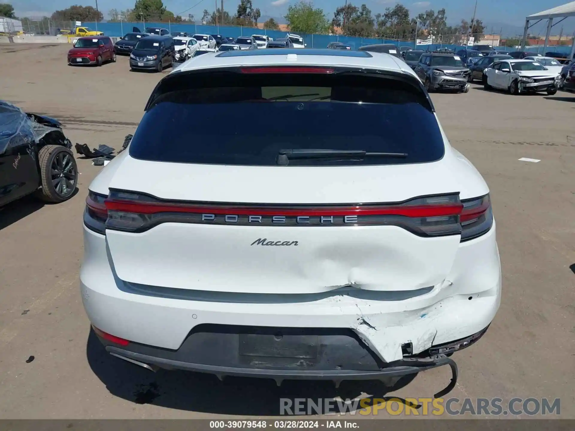 16 Photograph of a damaged car WP1AA2A58KLB00726 PORSCHE MACAN 2019