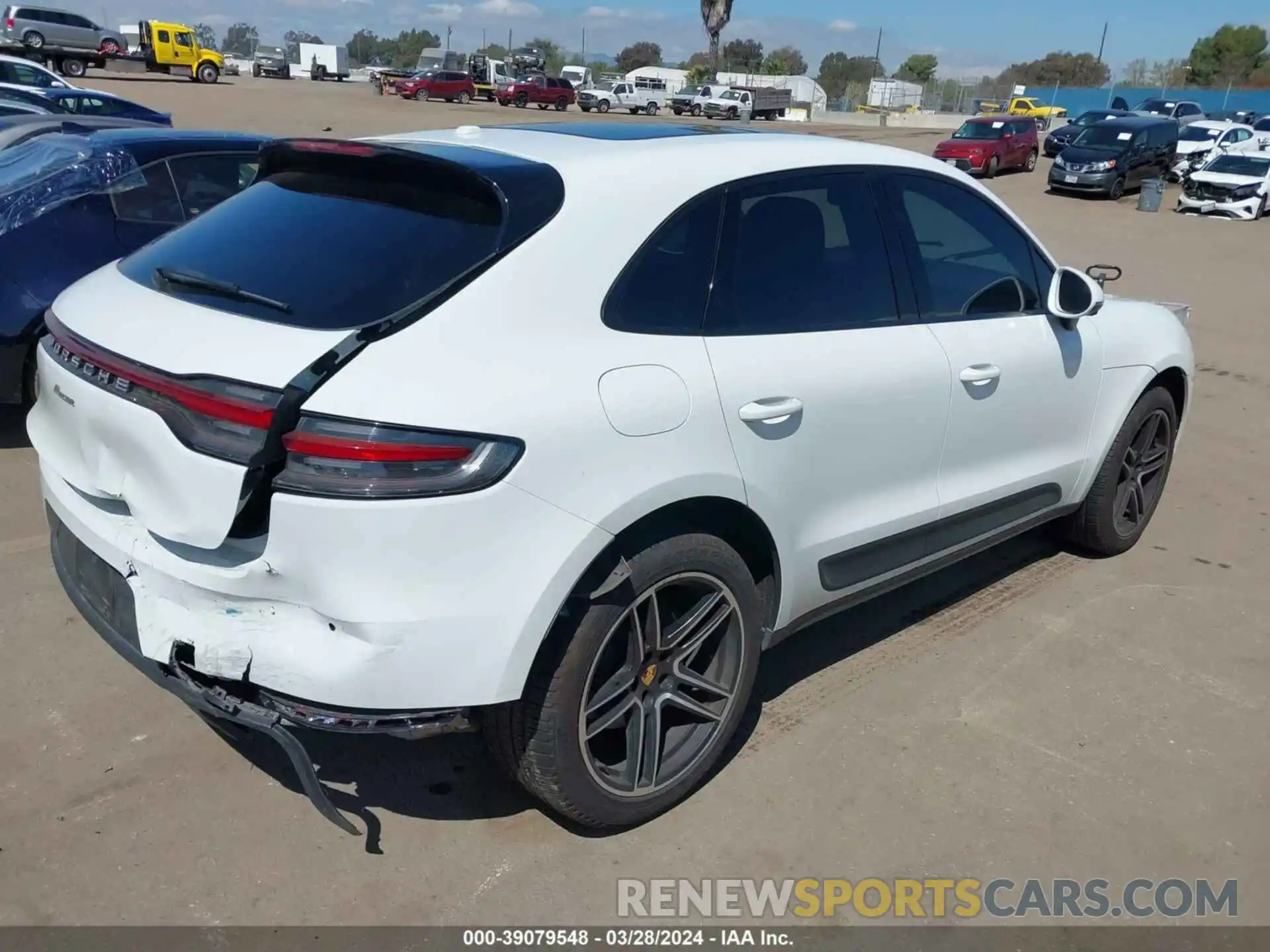 4 Photograph of a damaged car WP1AA2A58KLB00726 PORSCHE MACAN 2019