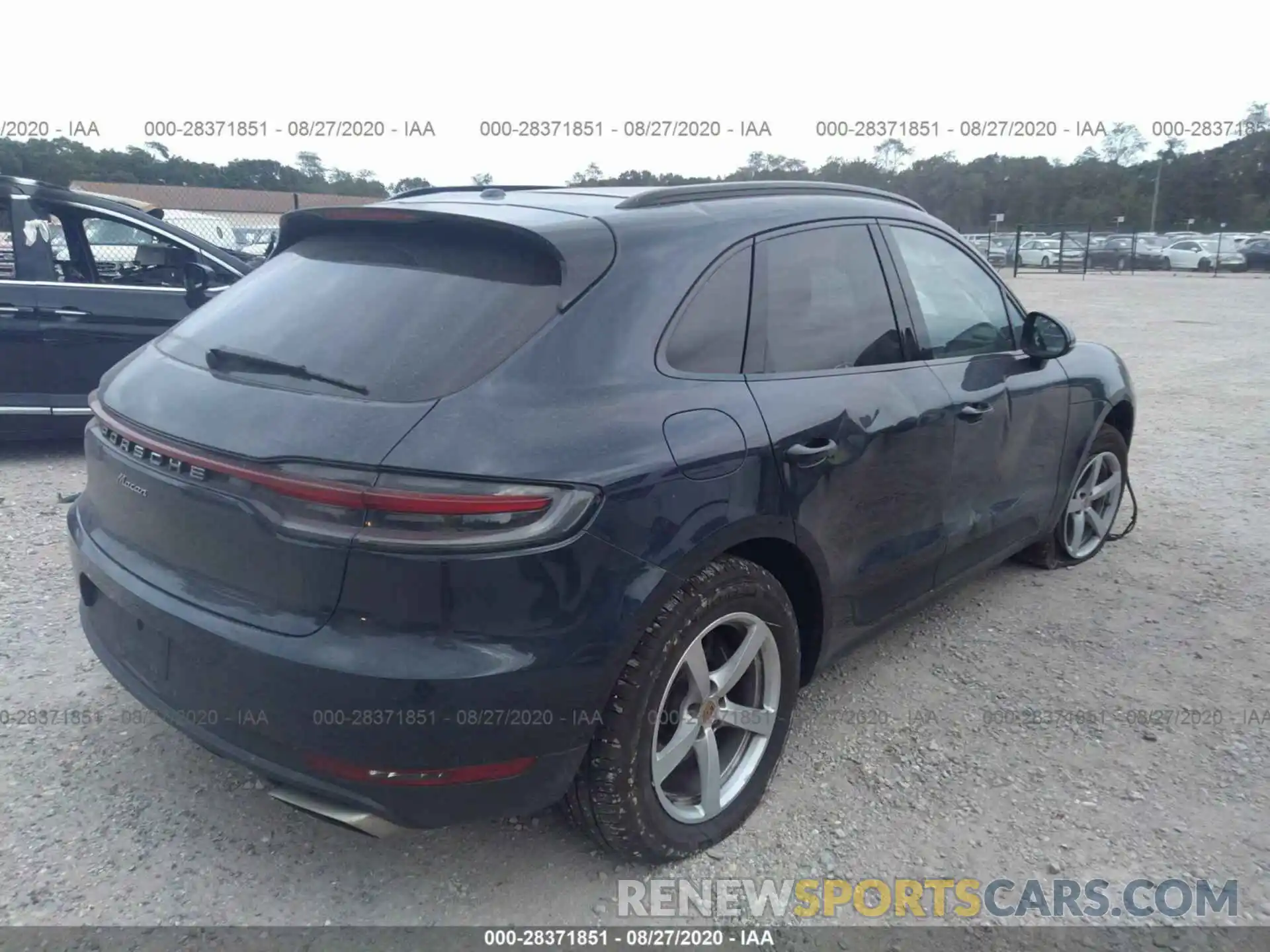 4 Photograph of a damaged car WP1AA2A58KLB01214 PORSCHE MACAN 2019