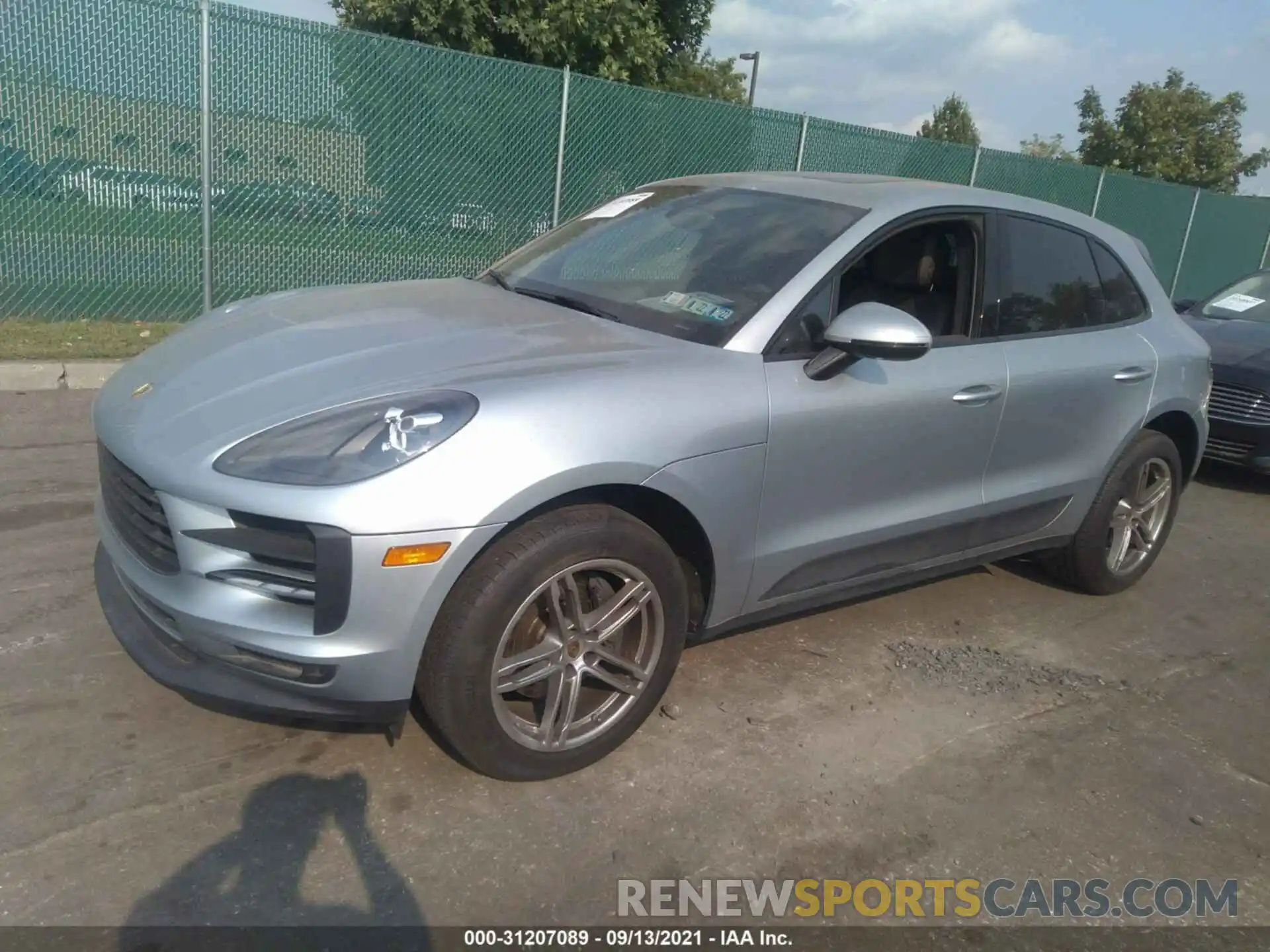 2 Фотография поврежденного автомобиля WP1AA2A58KLB01469 PORSCHE MACAN 2019