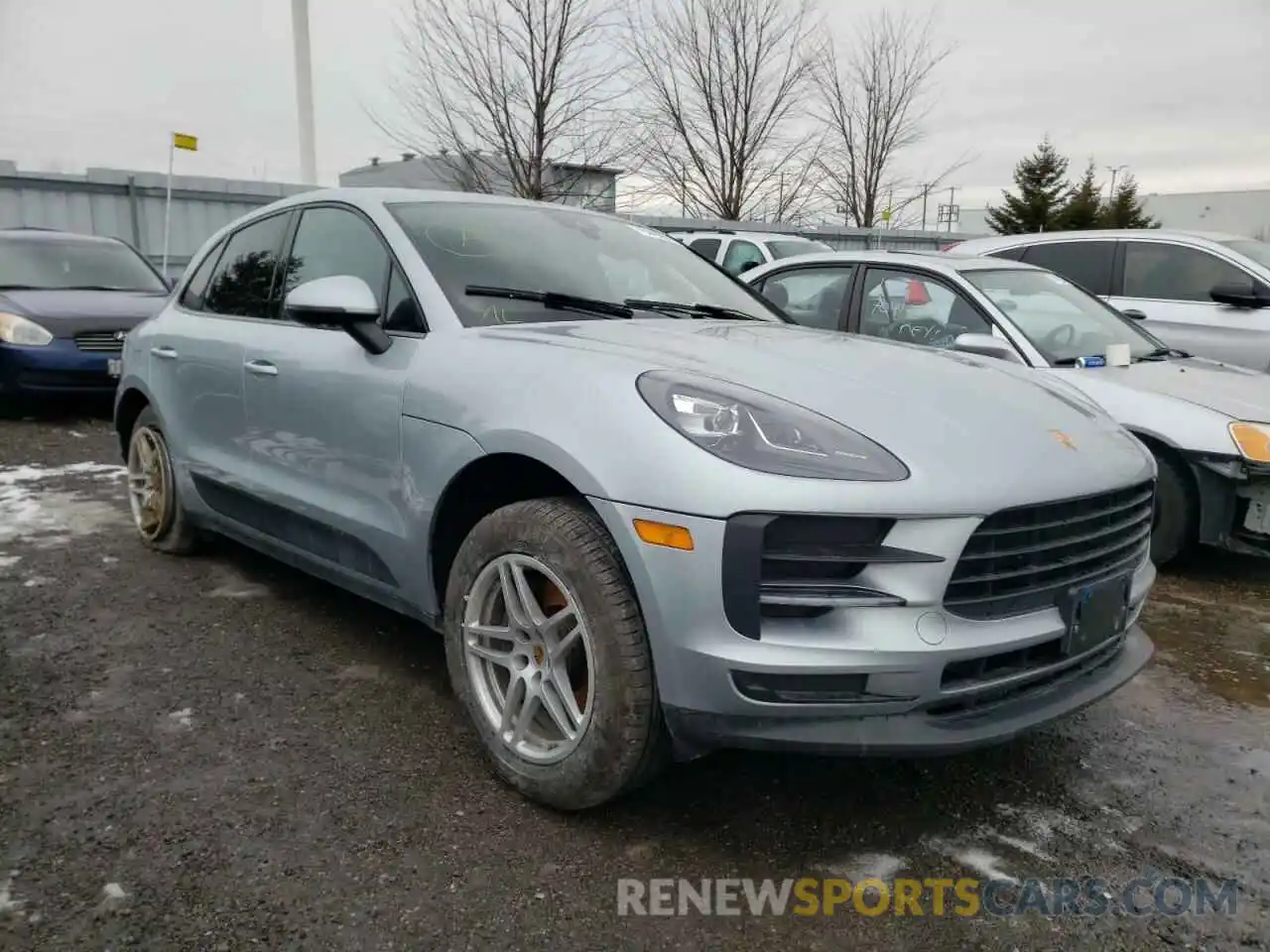 1 Photograph of a damaged car WP1AA2A58KLB04551 PORSCHE MACAN 2019