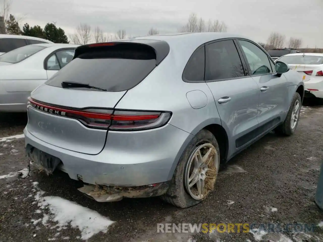 4 Photograph of a damaged car WP1AA2A58KLB04551 PORSCHE MACAN 2019