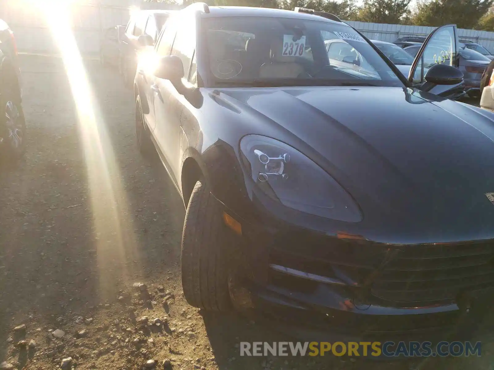 1 Photograph of a damaged car WP1AA2A58KLB07708 PORSCHE MACAN 2019