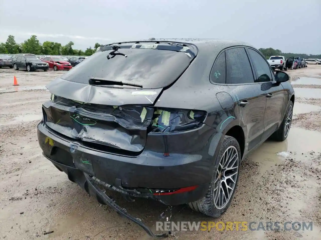 4 Photograph of a damaged car WP1AA2A58KLB08017 PORSCHE MACAN 2019