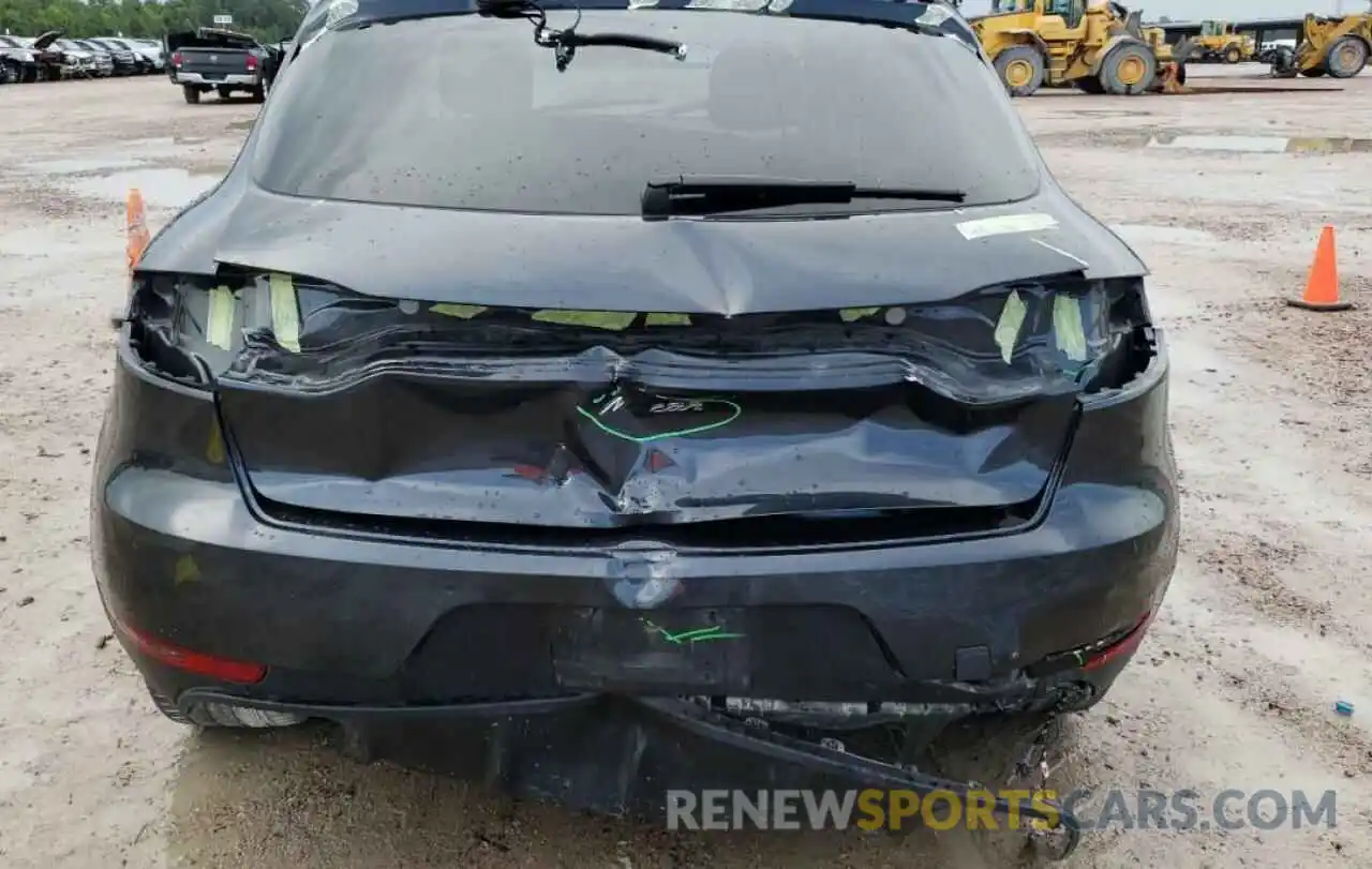 9 Photograph of a damaged car WP1AA2A58KLB08017 PORSCHE MACAN 2019