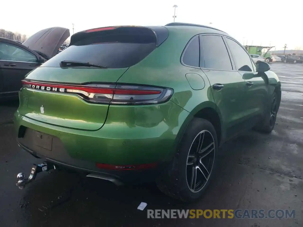 4 Photograph of a damaged car WP1AA2A59KLB01545 PORSCHE MACAN 2019