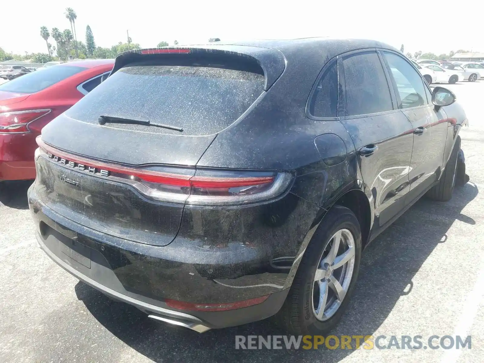 4 Photograph of a damaged car WP1AA2A59KLB04252 PORSCHE MACAN 2019