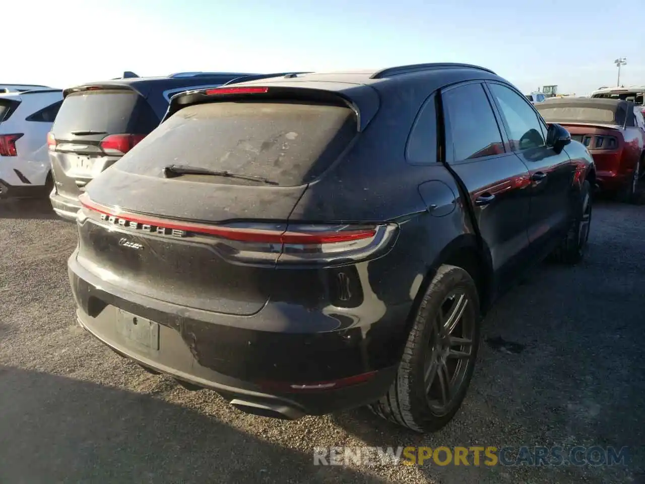 4 Photograph of a damaged car WP1AA2A59KLB07779 PORSCHE MACAN 2019