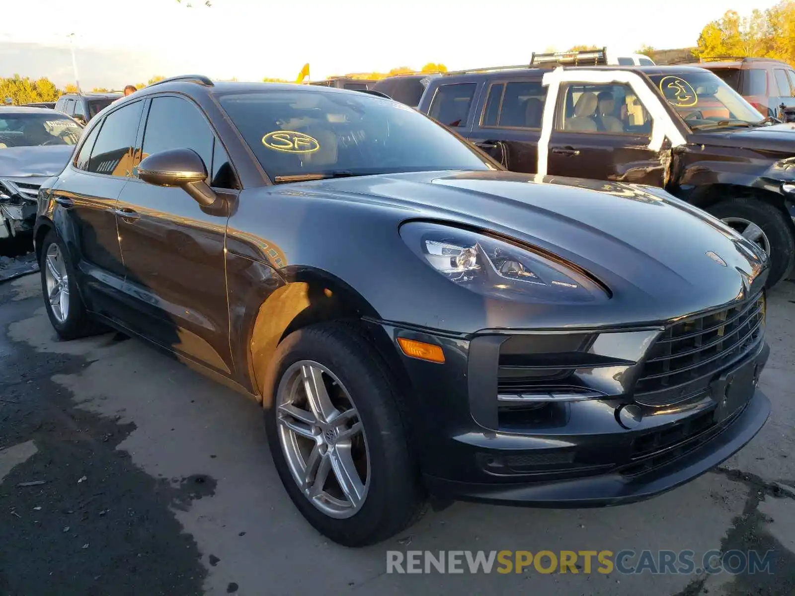 1 Photograph of a damaged car WP1AA2A5XKLB00646 PORSCHE MACAN 2019