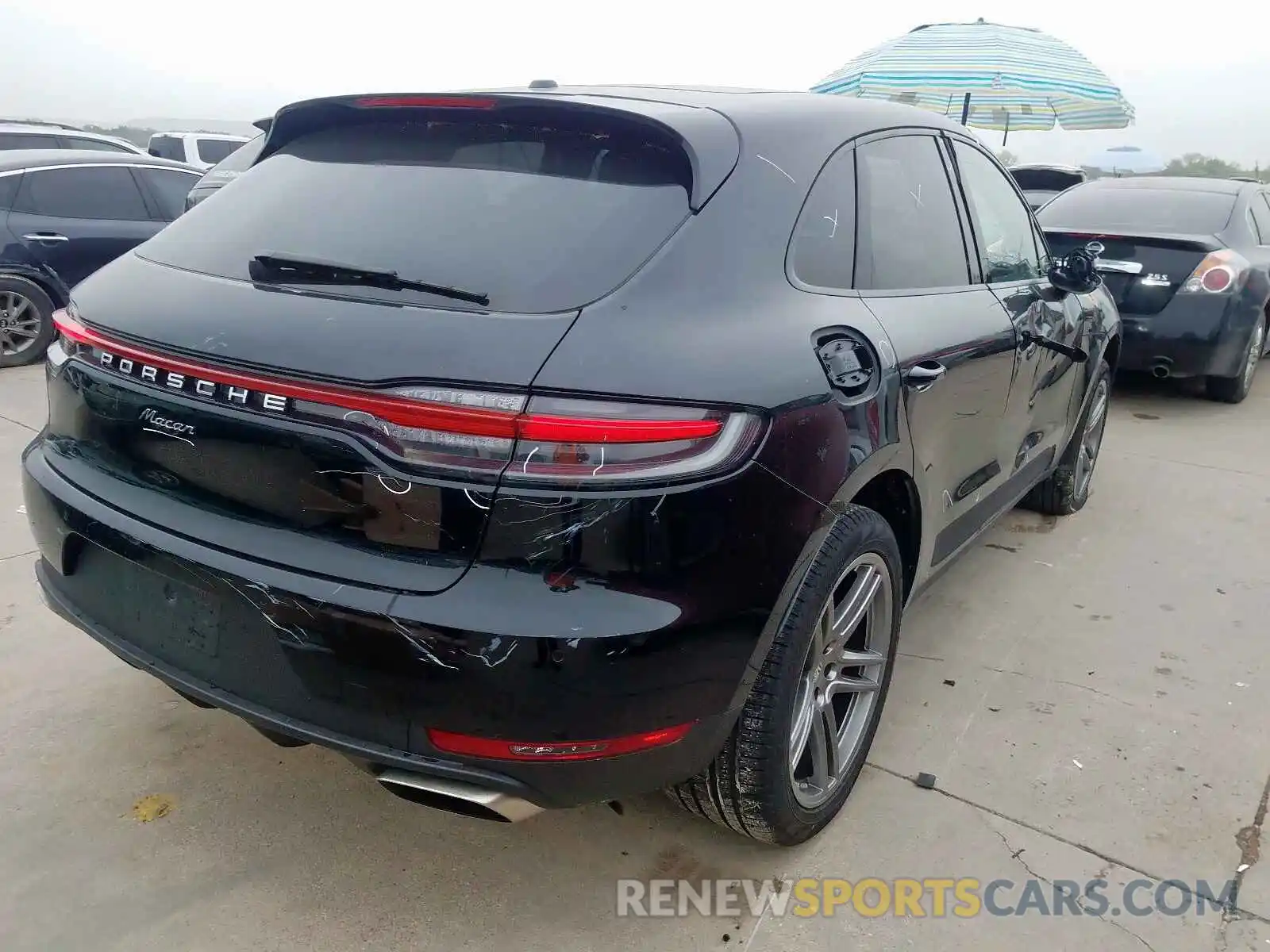 4 Photograph of a damaged car WP1AA2A5XKLB00825 PORSCHE MACAN 2019