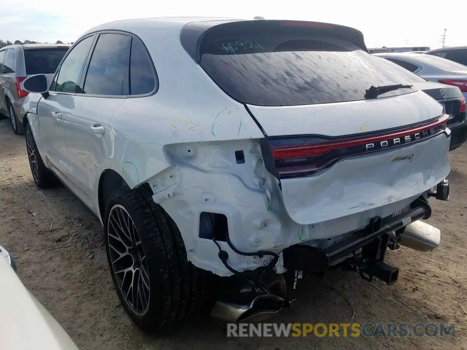 3 Photograph of a damaged car WP1AA2A5XKLB01313 PORSCHE MACAN 2019