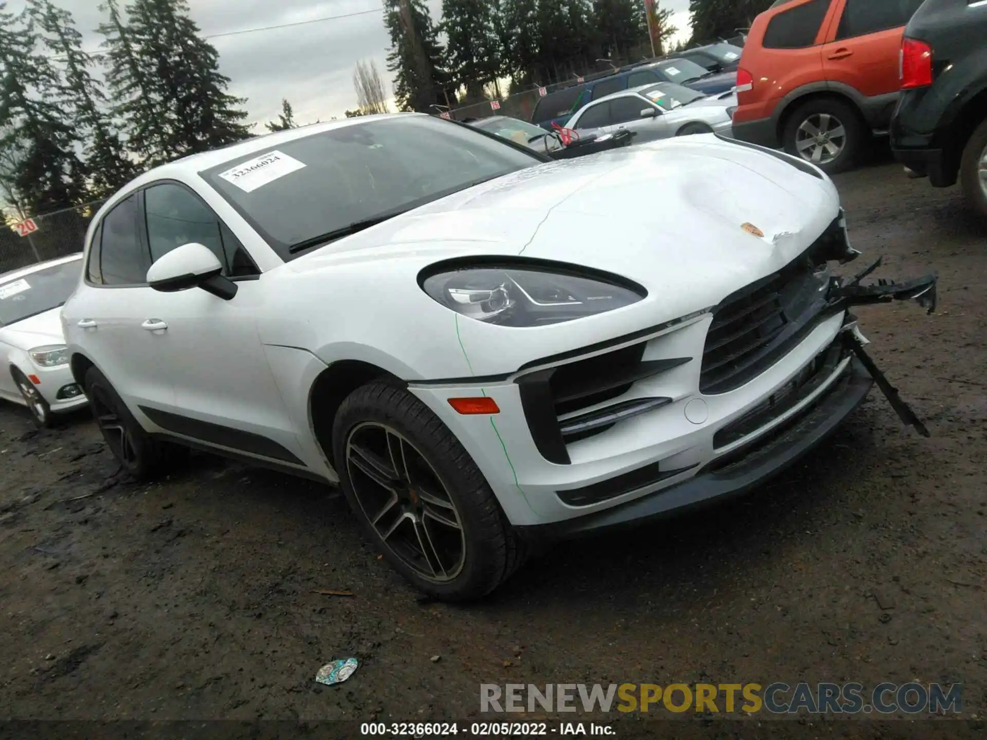 1 Photograph of a damaged car WP1AA2A5XKLB02641 PORSCHE MACAN 2019