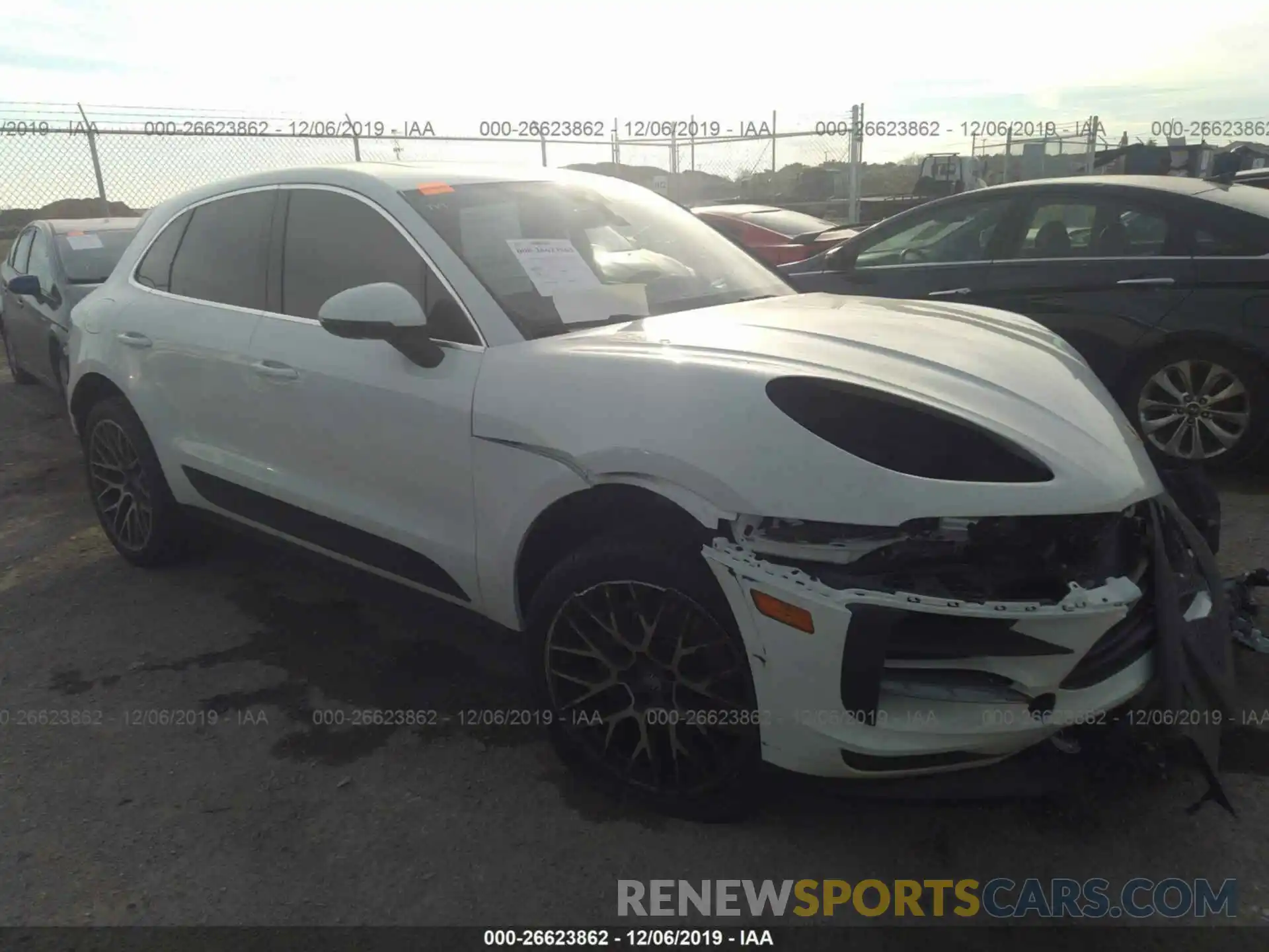 1 Photograph of a damaged car WP1AB2A50KLB31708 PORSCHE MACAN 2019