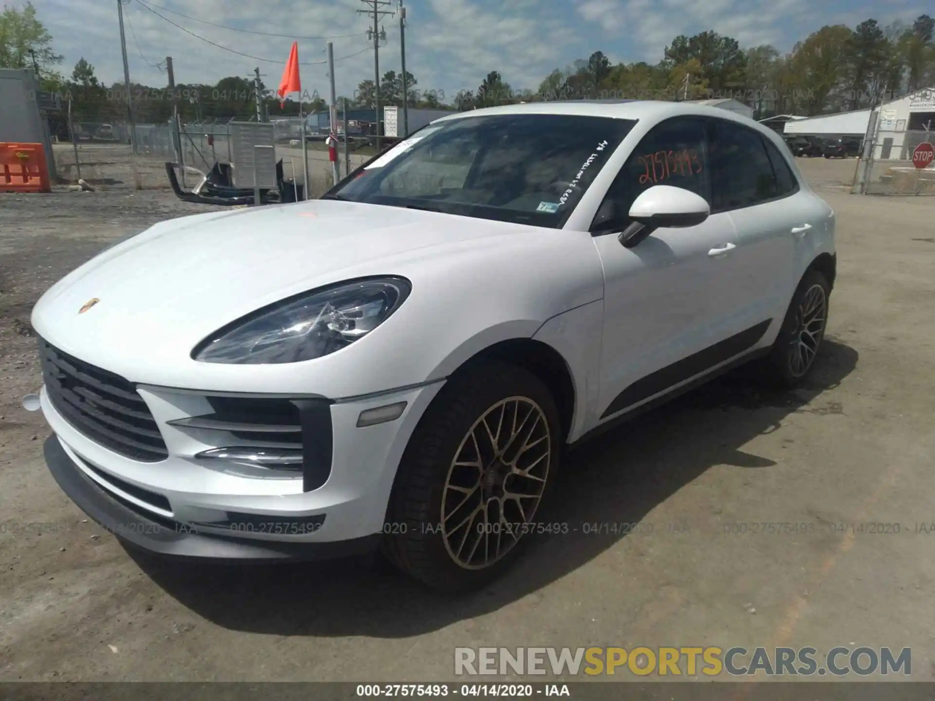 2 Фотография поврежденного автомобиля WP1AB2A50KLB32874 PORSCHE MACAN 2019