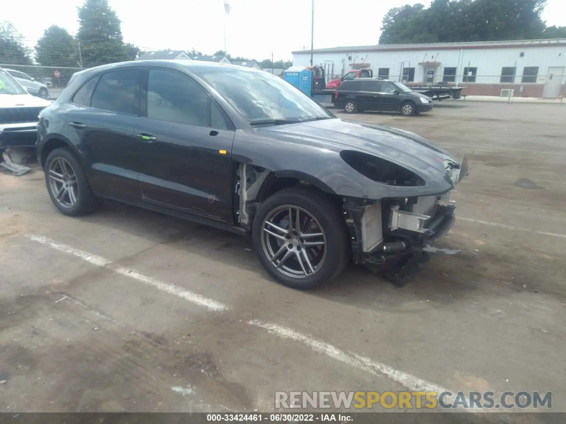 1 Photograph of a damaged car WP1AB2A52KLB33640 PORSCHE MACAN 2019