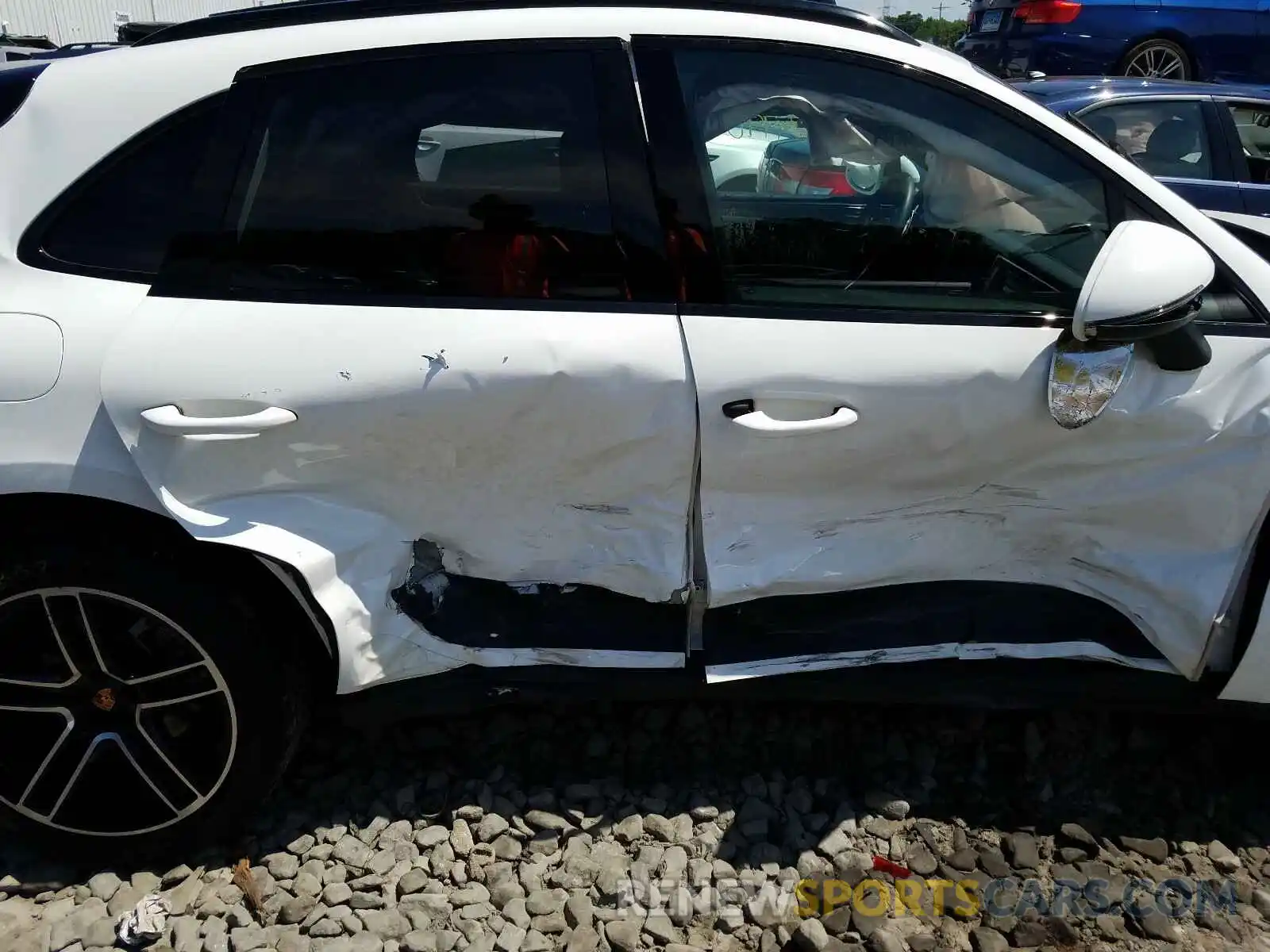 9 Фотография поврежденного автомобиля WP1AB2A54KLB32585 PORSCHE MACAN 2019