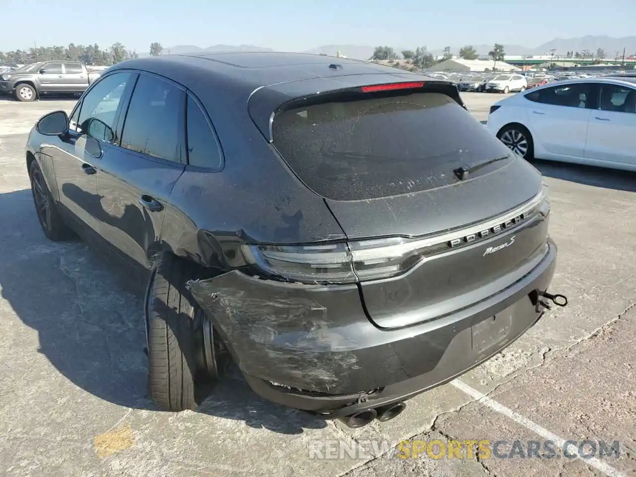 3 Фотография поврежденного автомобиля WP1AB2A54KLB34370 PORSCHE MACAN 2019