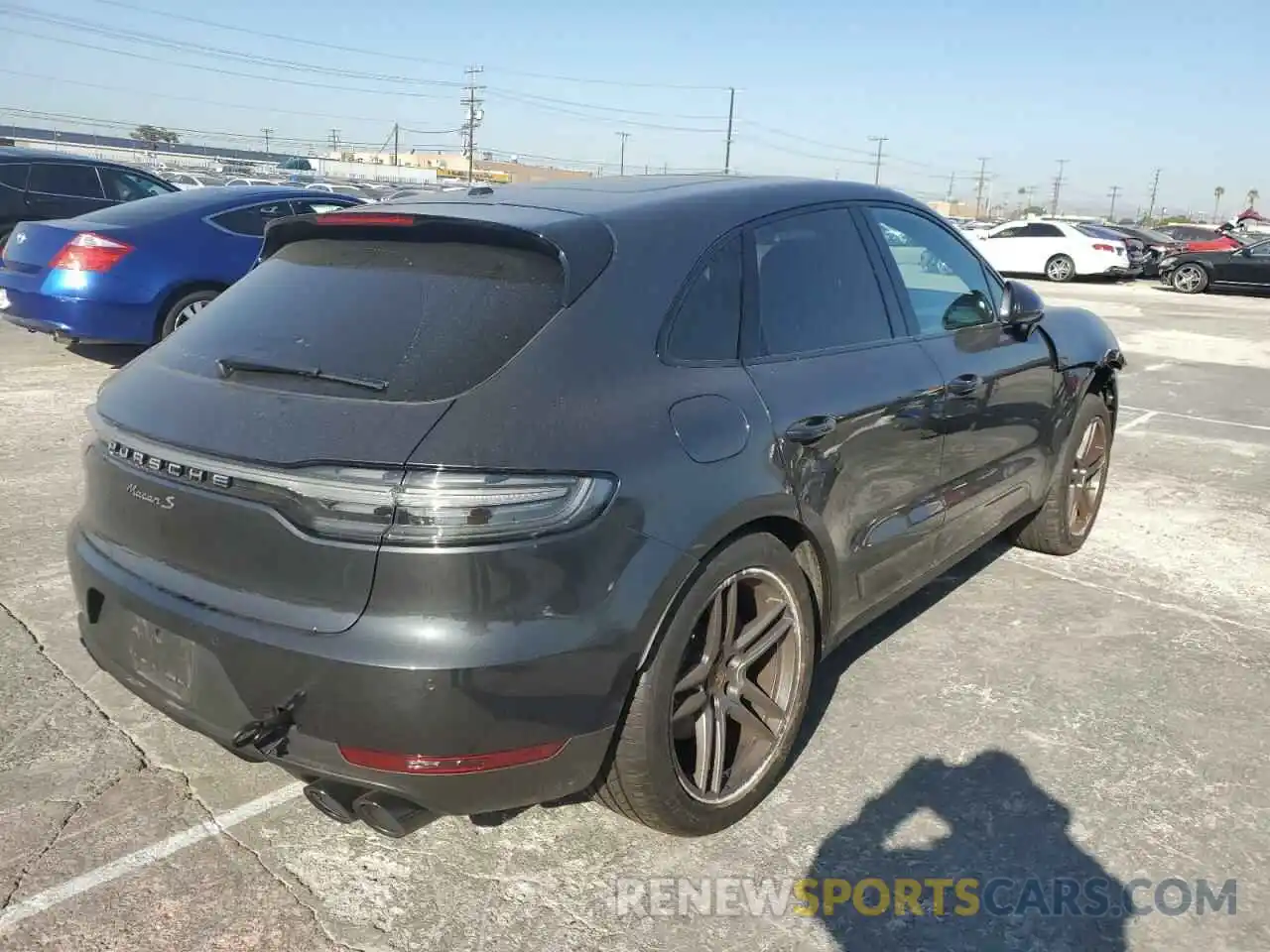 4 Фотография поврежденного автомобиля WP1AB2A54KLB34370 PORSCHE MACAN 2019