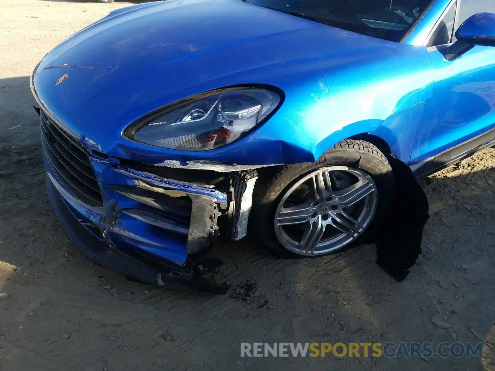 9 Photograph of a damaged car WP1AB2A55KLB31025 PORSCHE MACAN 2019