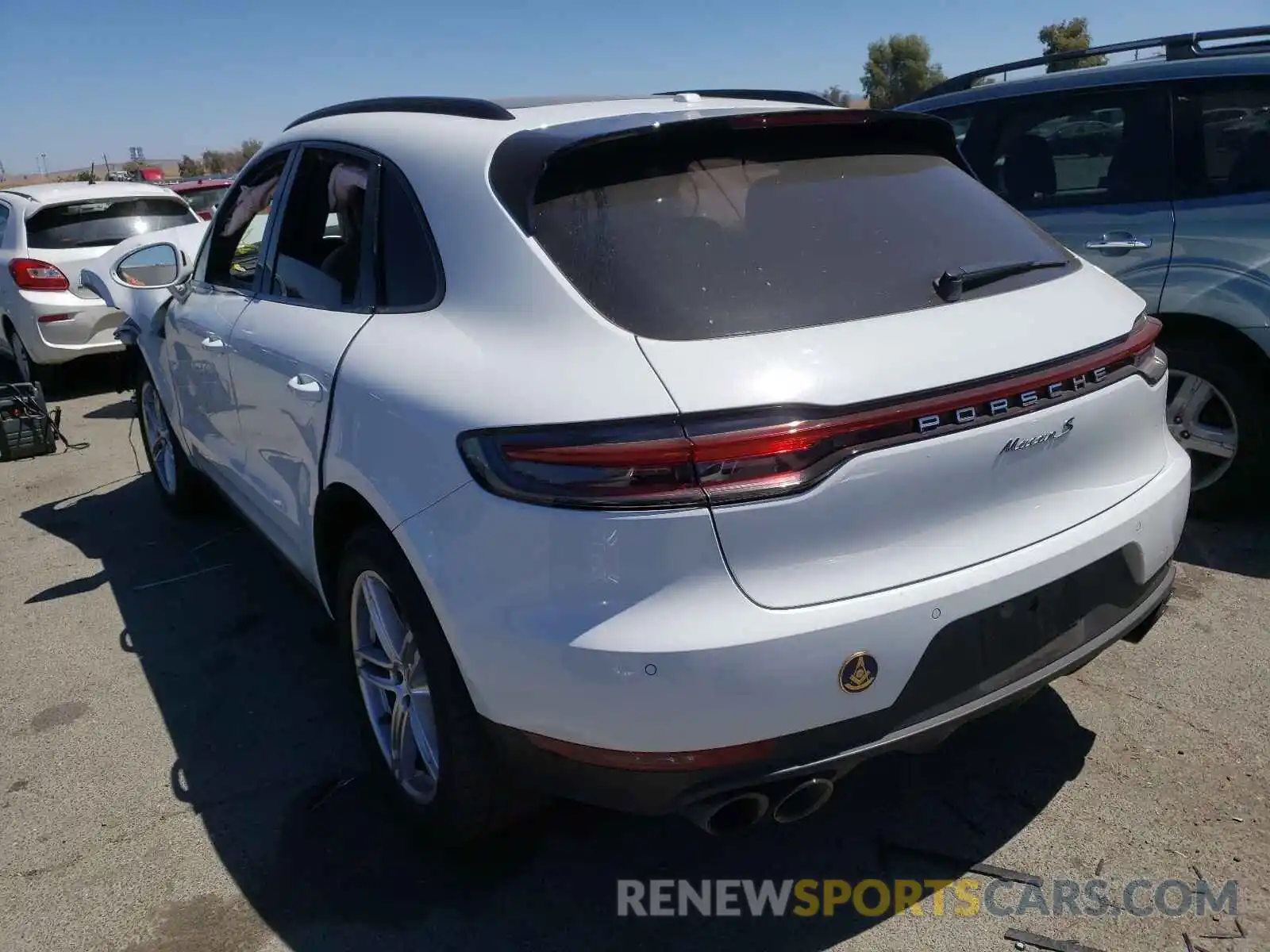 3 Photograph of a damaged car WP1AB2A57KLB32905 PORSCHE MACAN 2019