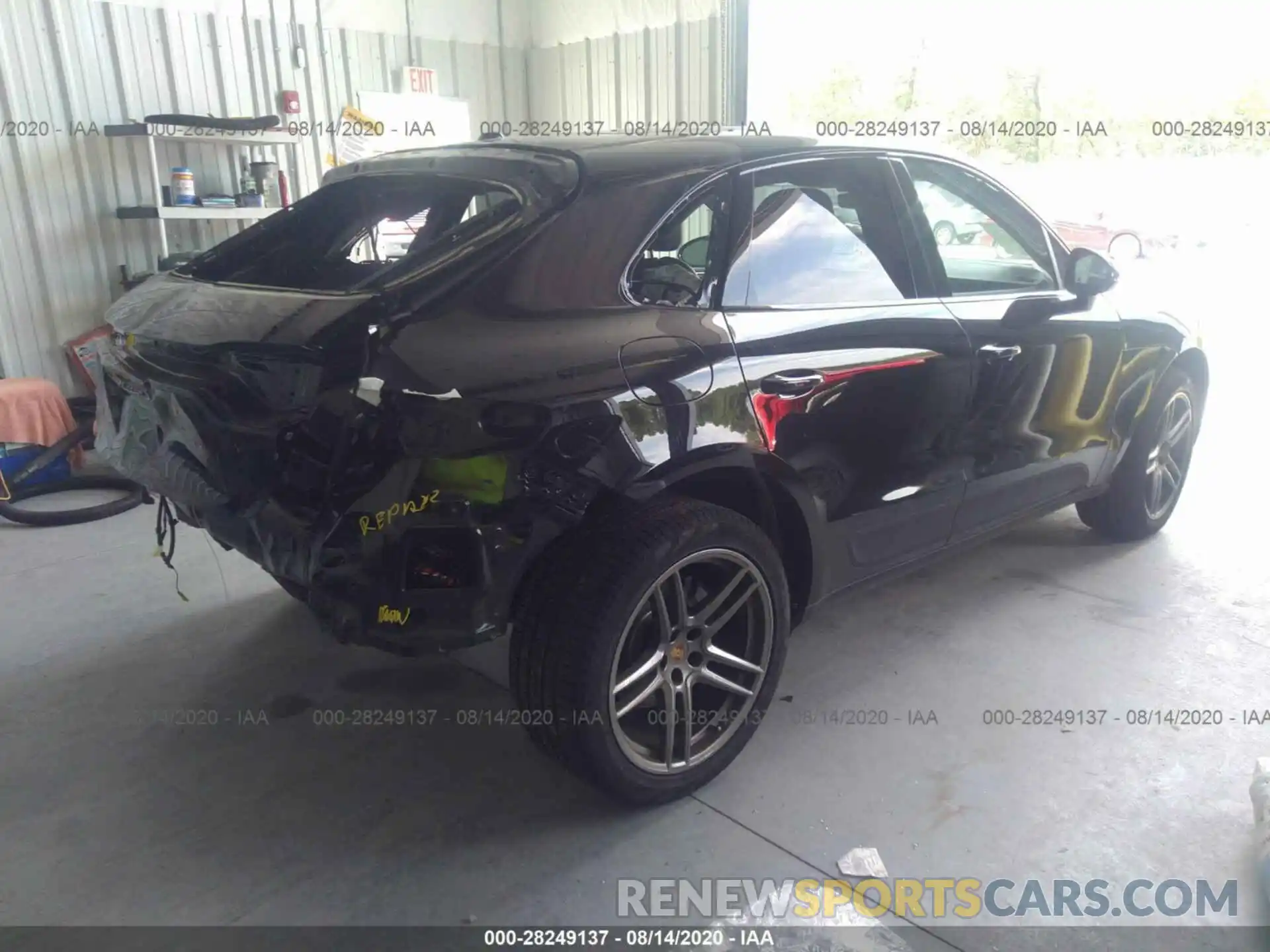 4 Photograph of a damaged car WP1AB2A57KLB33231 PORSCHE MACAN 2019