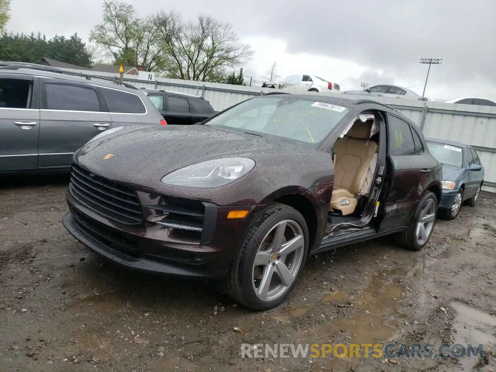 2 Фотография поврежденного автомобиля WP1AB2A58KLB30368 PORSCHE MACAN 2019