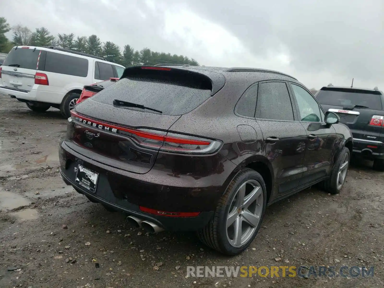 4 Photograph of a damaged car WP1AB2A58KLB30368 PORSCHE MACAN 2019