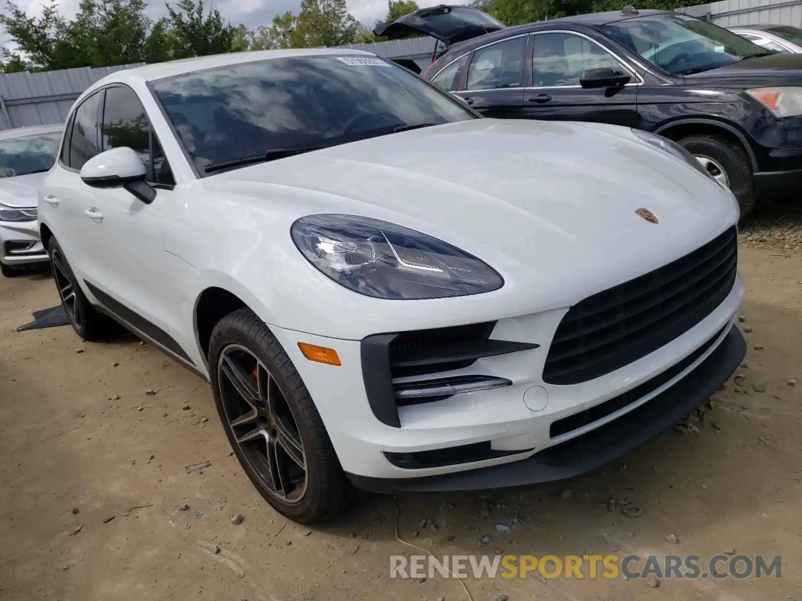 1 Photograph of a damaged car WP1AB2A59KLB31609 PORSCHE MACAN 2019