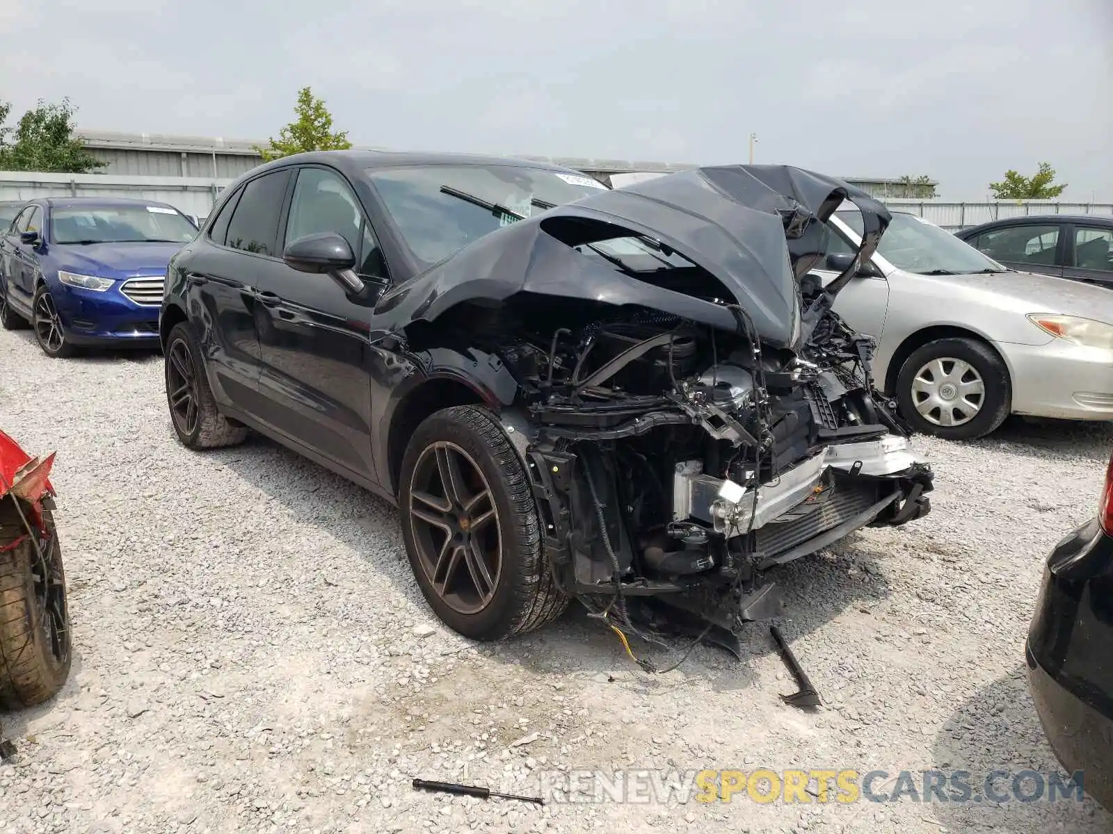 1 Photograph of a damaged car WP1AA2A51LLB01749 PORSCHE MACAN 2020