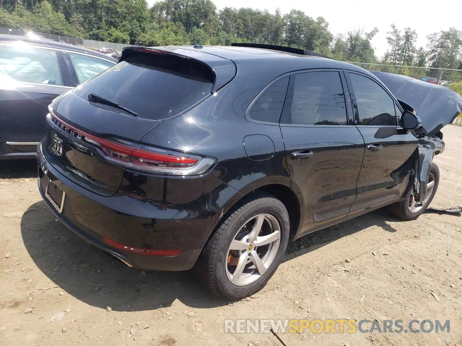 4 Photograph of a damaged car WP1AA2A51LLB05560 PORSCHE MACAN 2020